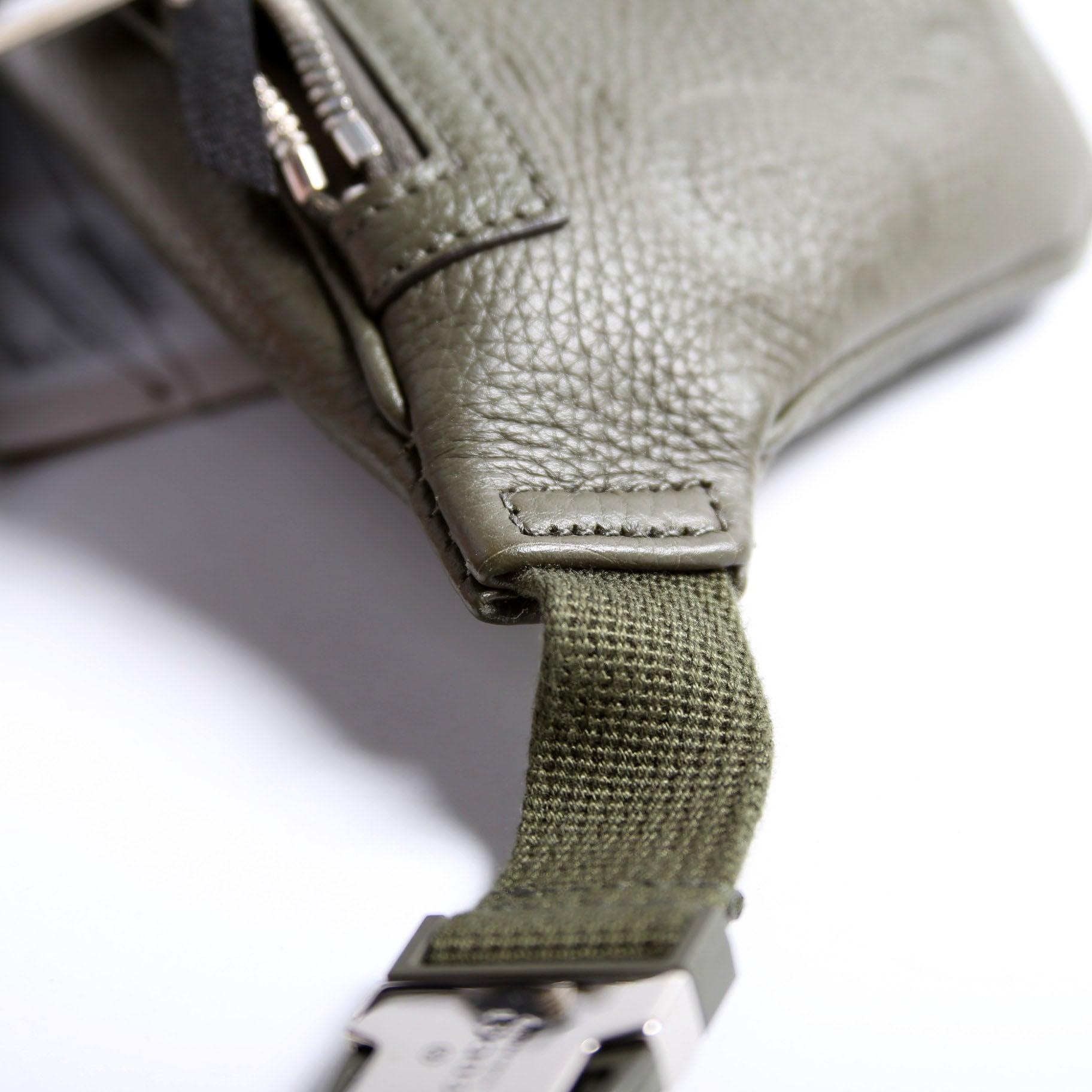 Gucci 658582 GG Embossed Belt Bag Green