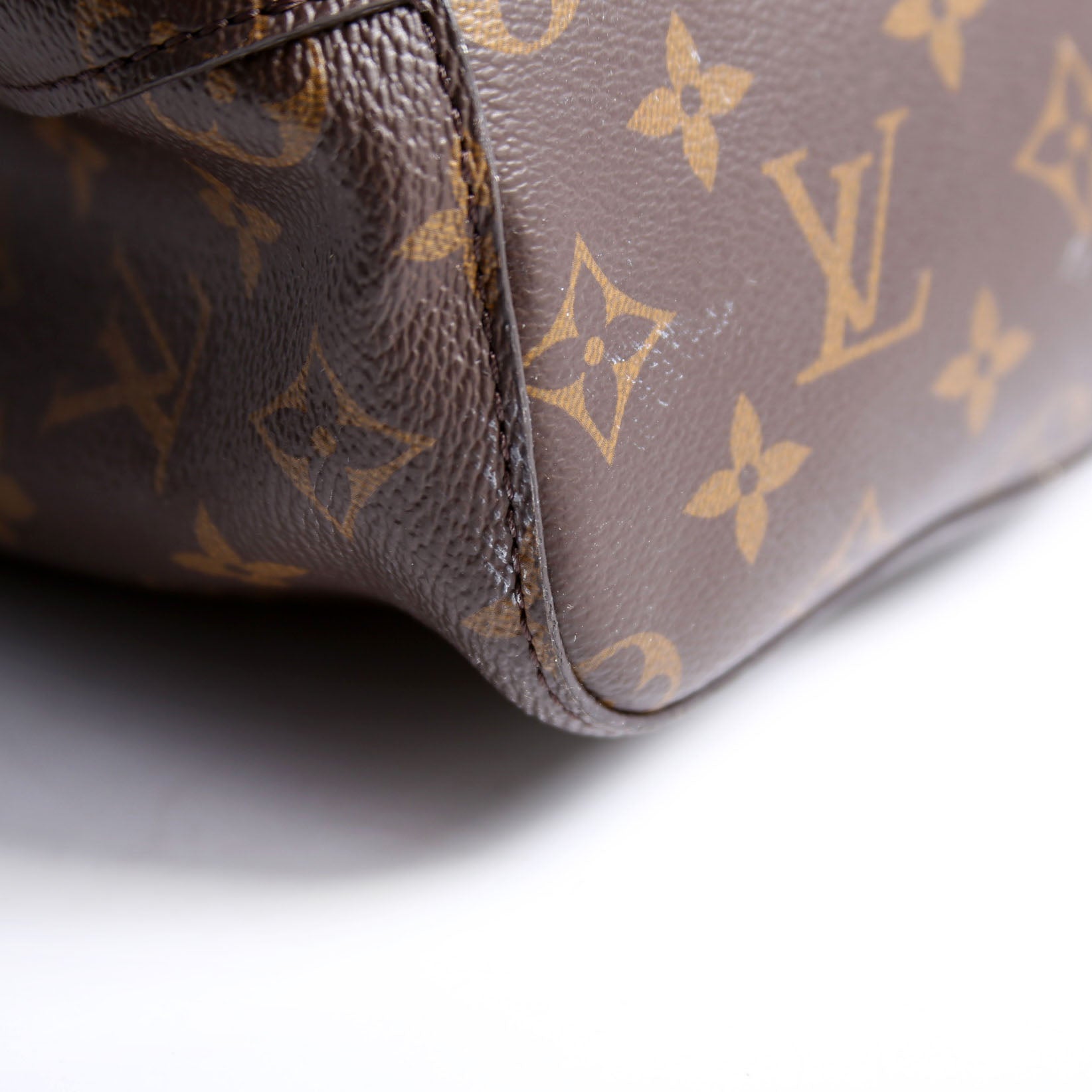 Neonoe Monogram Black