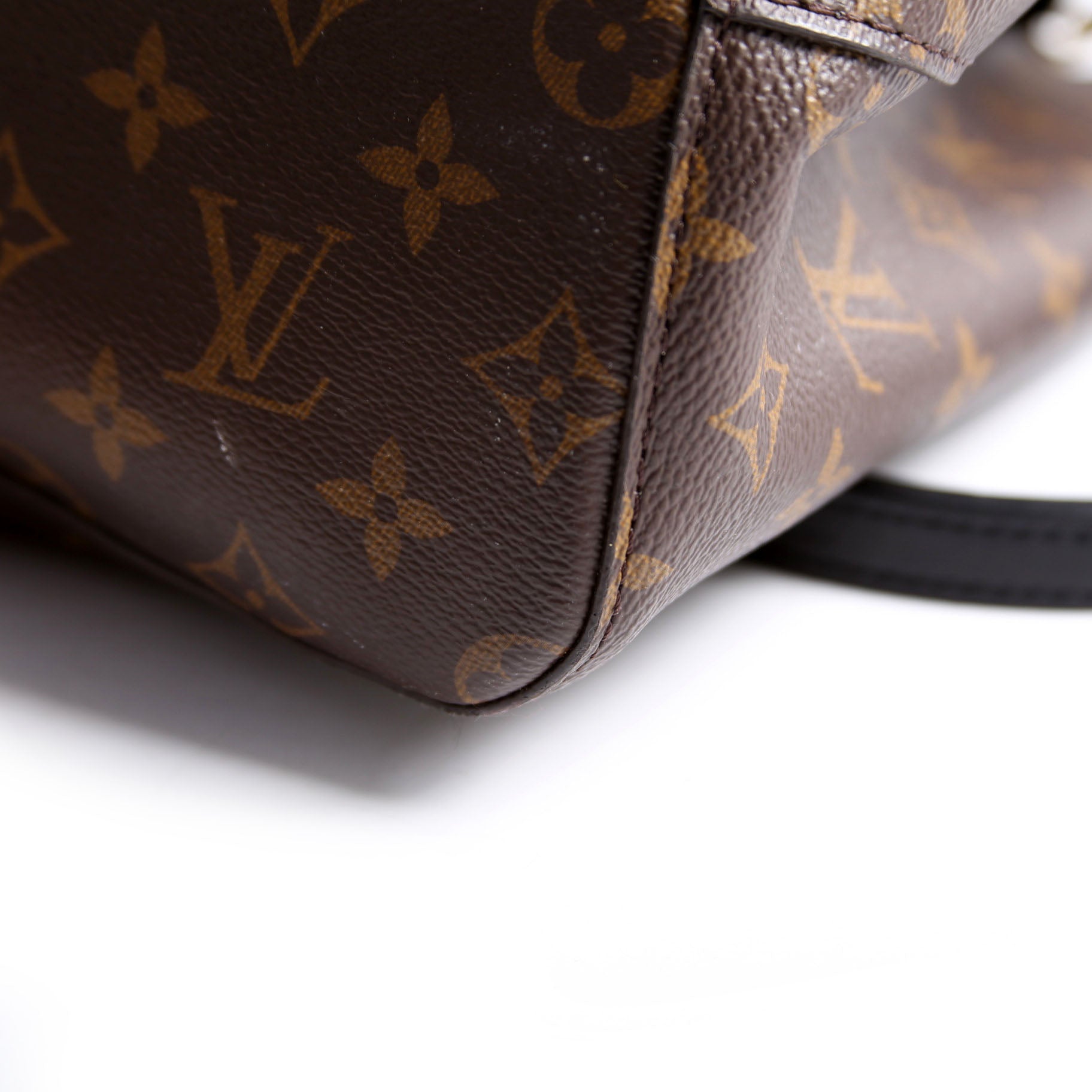 Neonoe Monogram Black