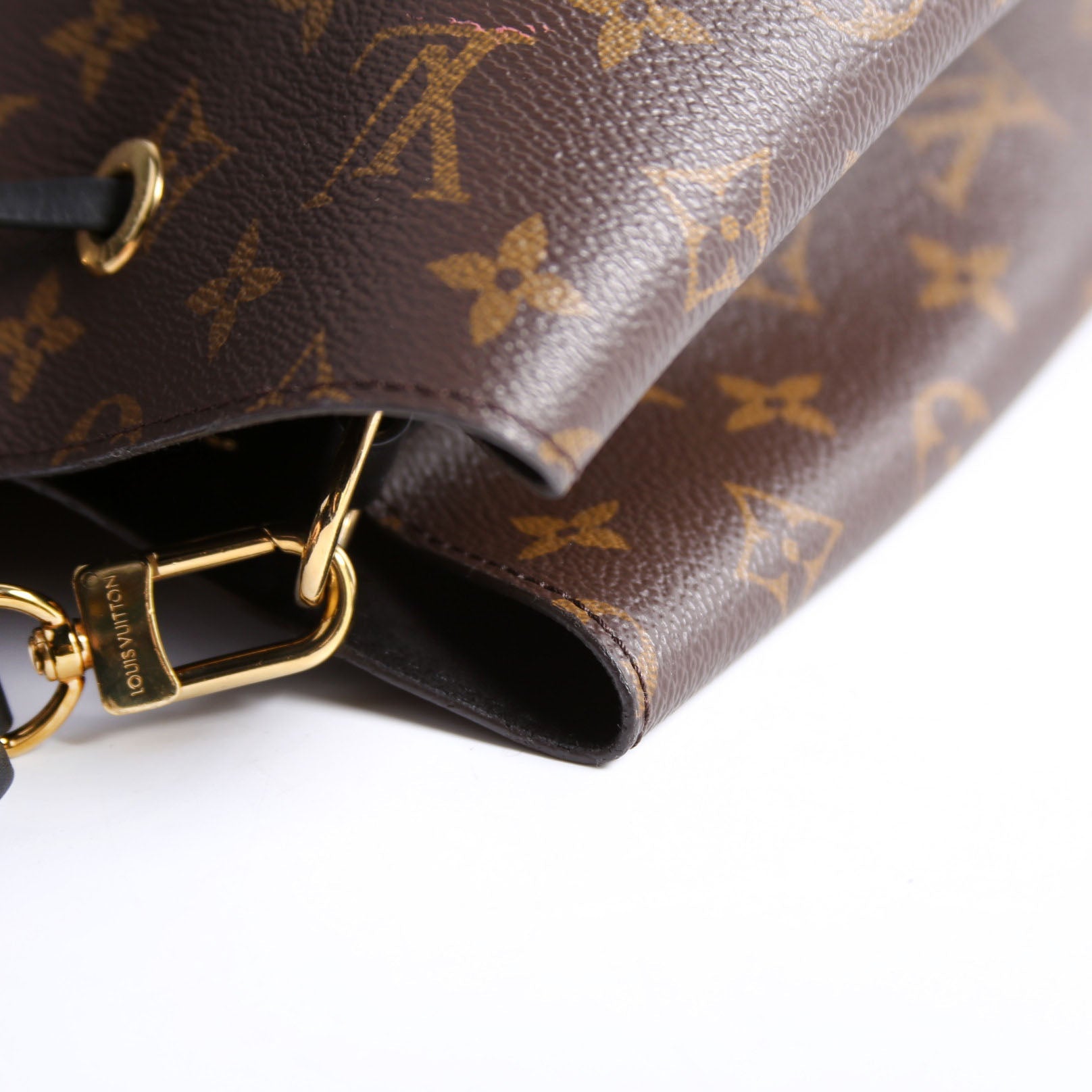 Neonoe Monogram Black
