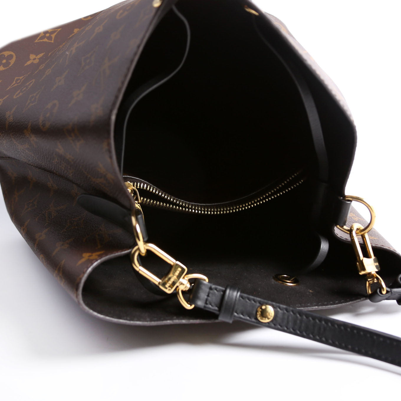 Neonoe Monogram Black