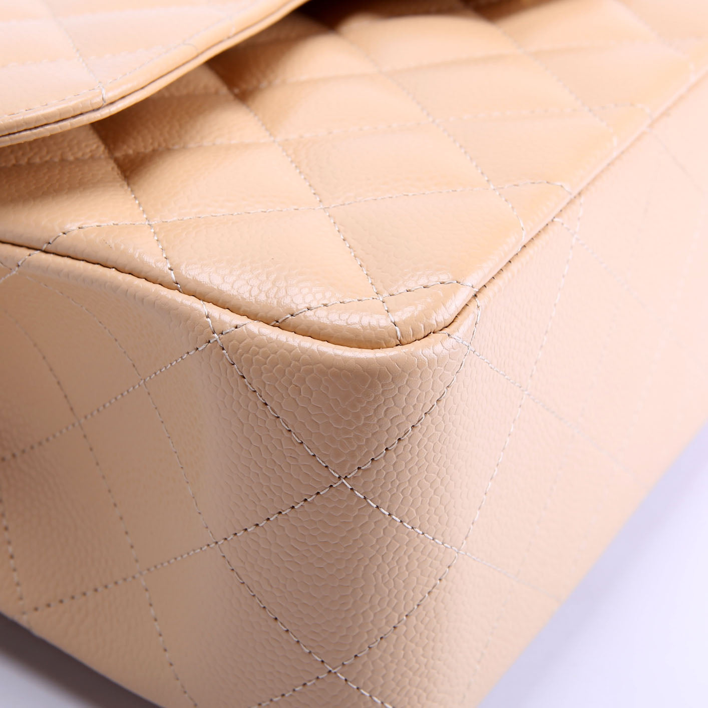 Classic Flap Jumbo Caviar 25-28M Nude