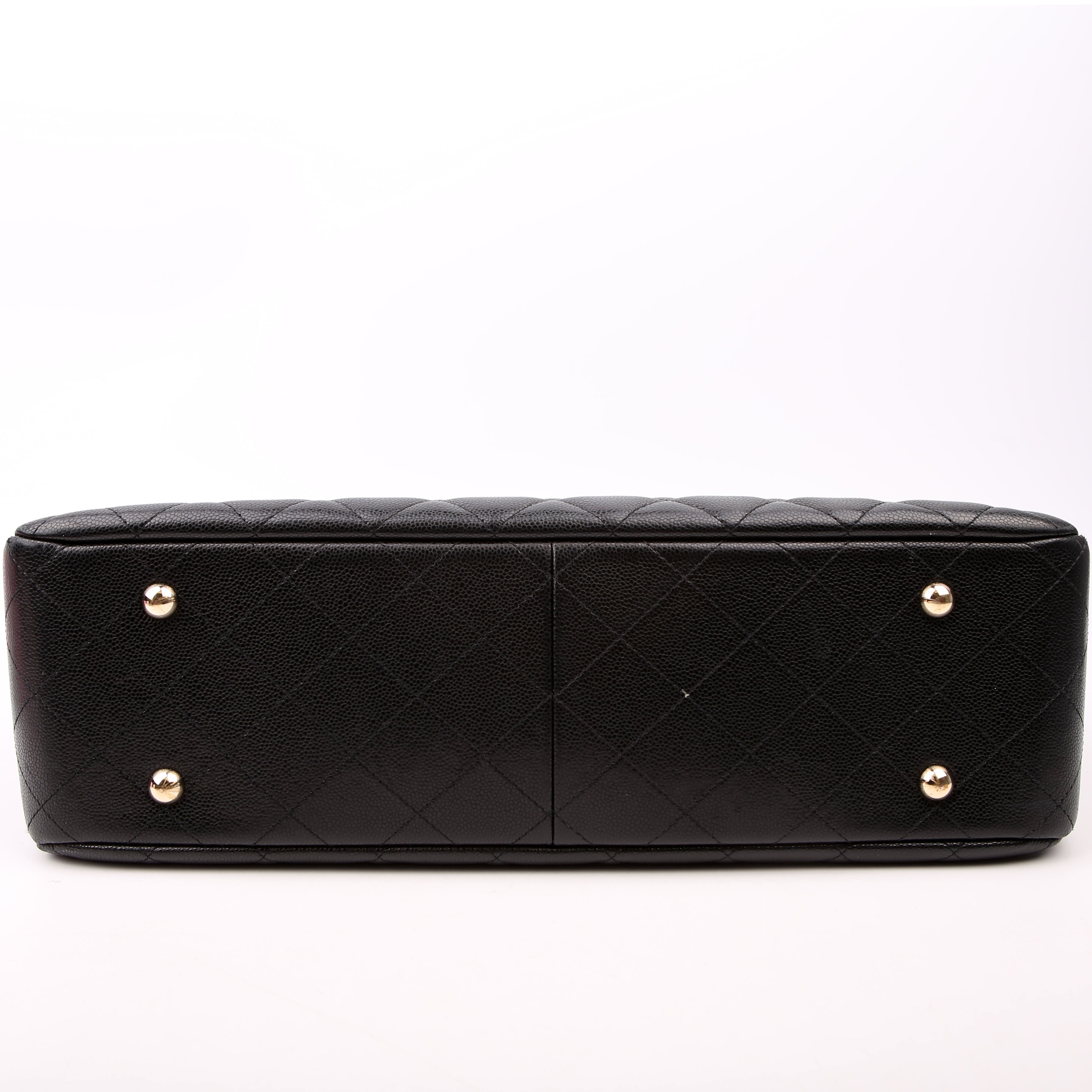 Classic CC Shopping Tote Caviar RFID Black