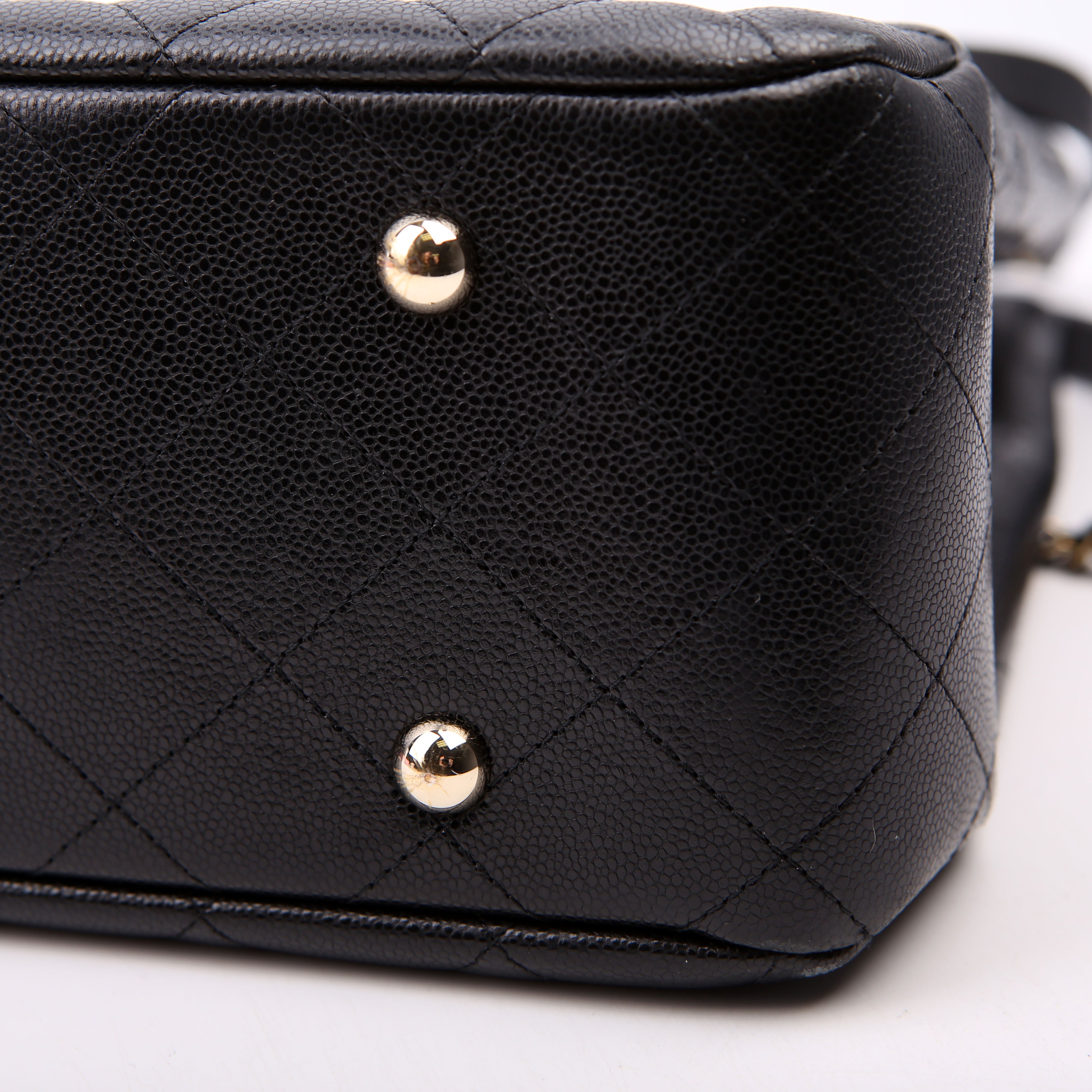 Classic CC Shopping Tote Caviar RFID Black