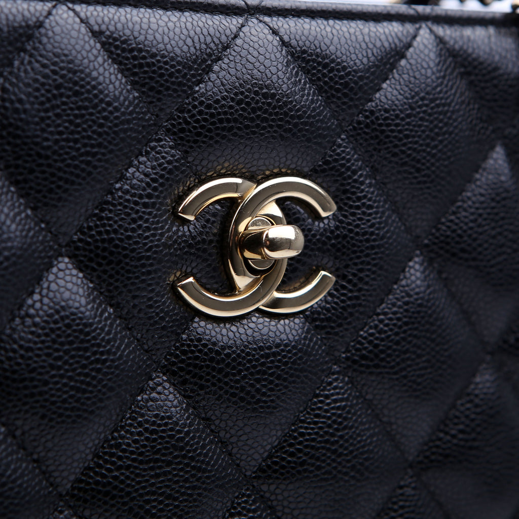 Classic CC Shopping Tote Caviar RFID Black