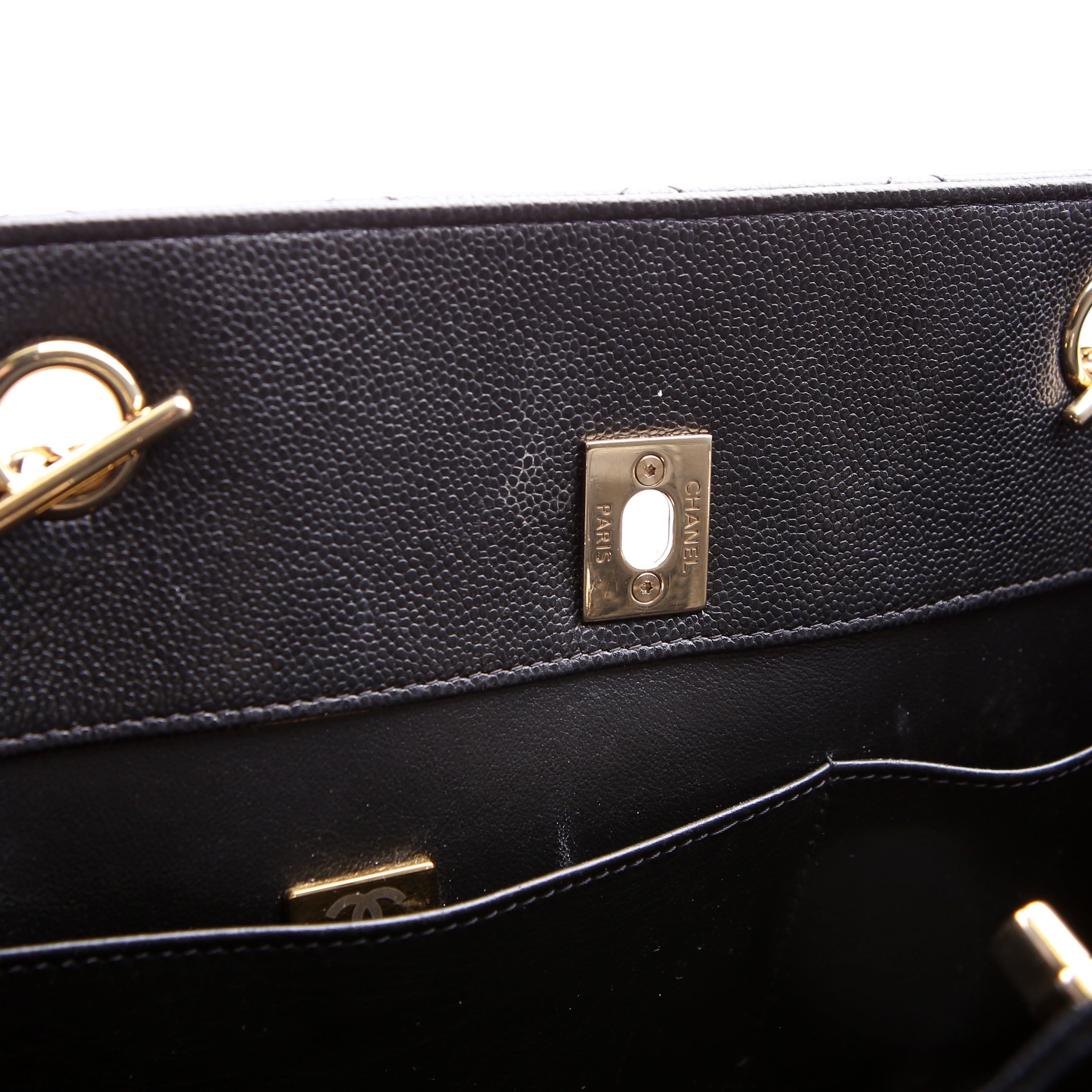Classic CC Shopping Tote Caviar RFID Black