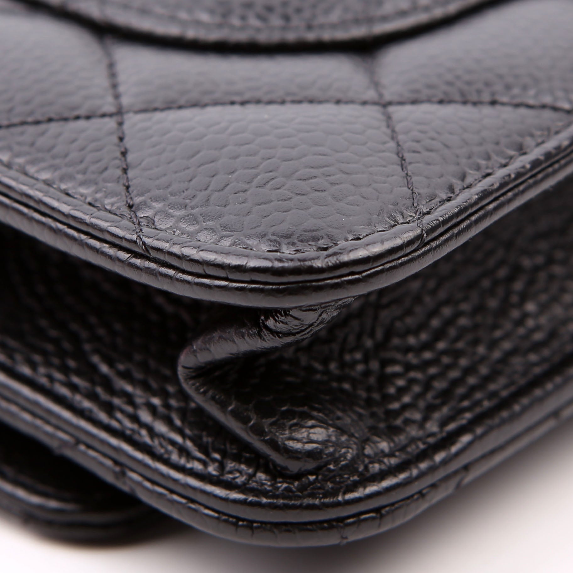 WOC Classic Quilted Caviar RFID Black