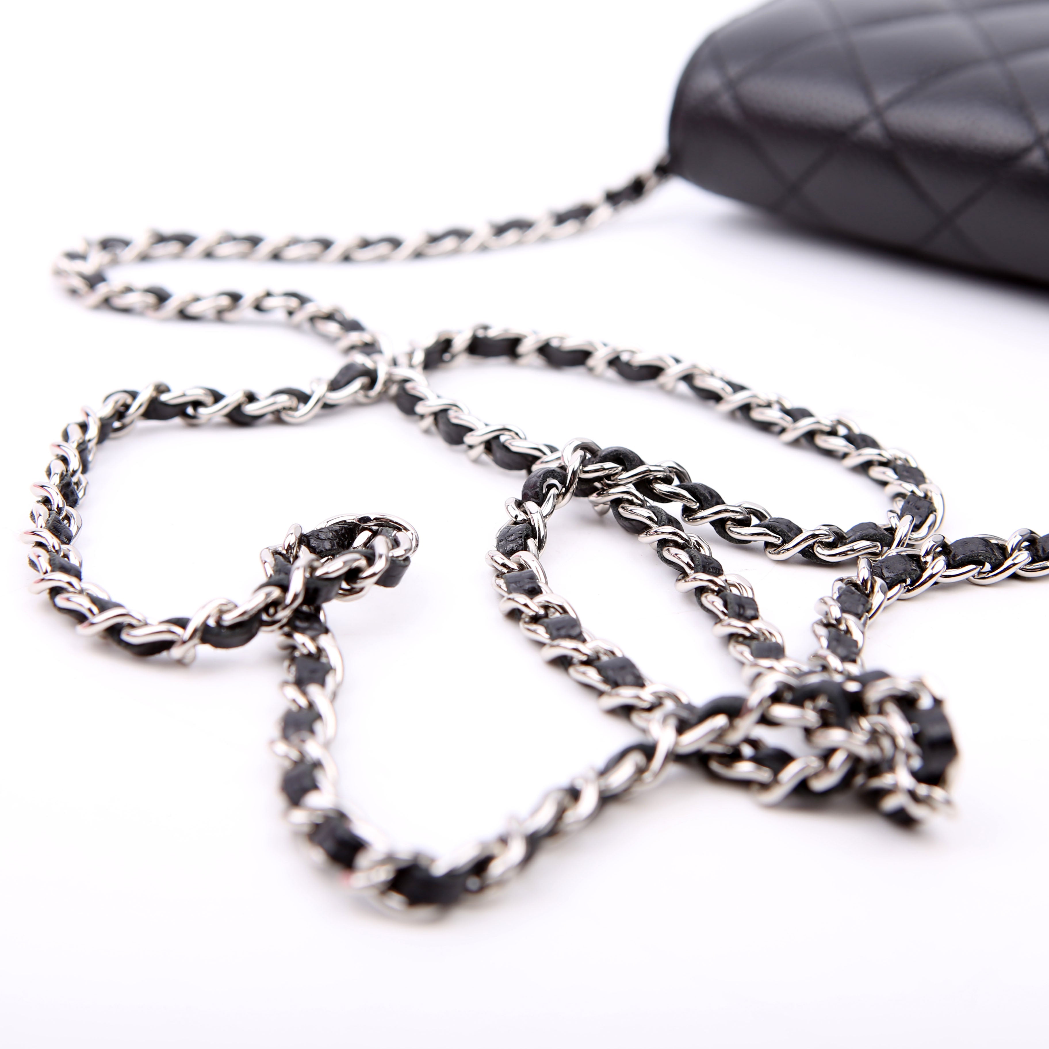 WOC Classic Quilted Caviar RFID Black