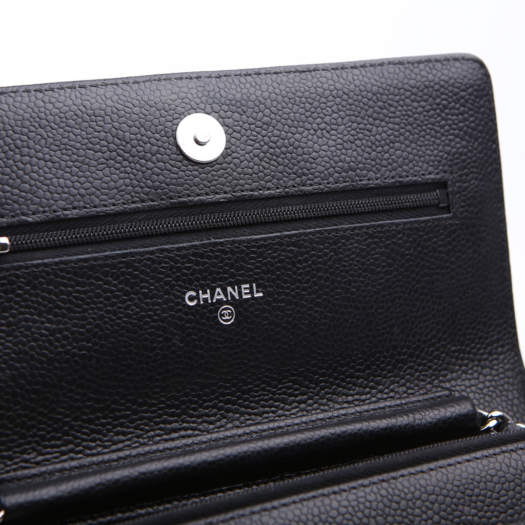 WOC Classic Quilted Caviar RFID Black