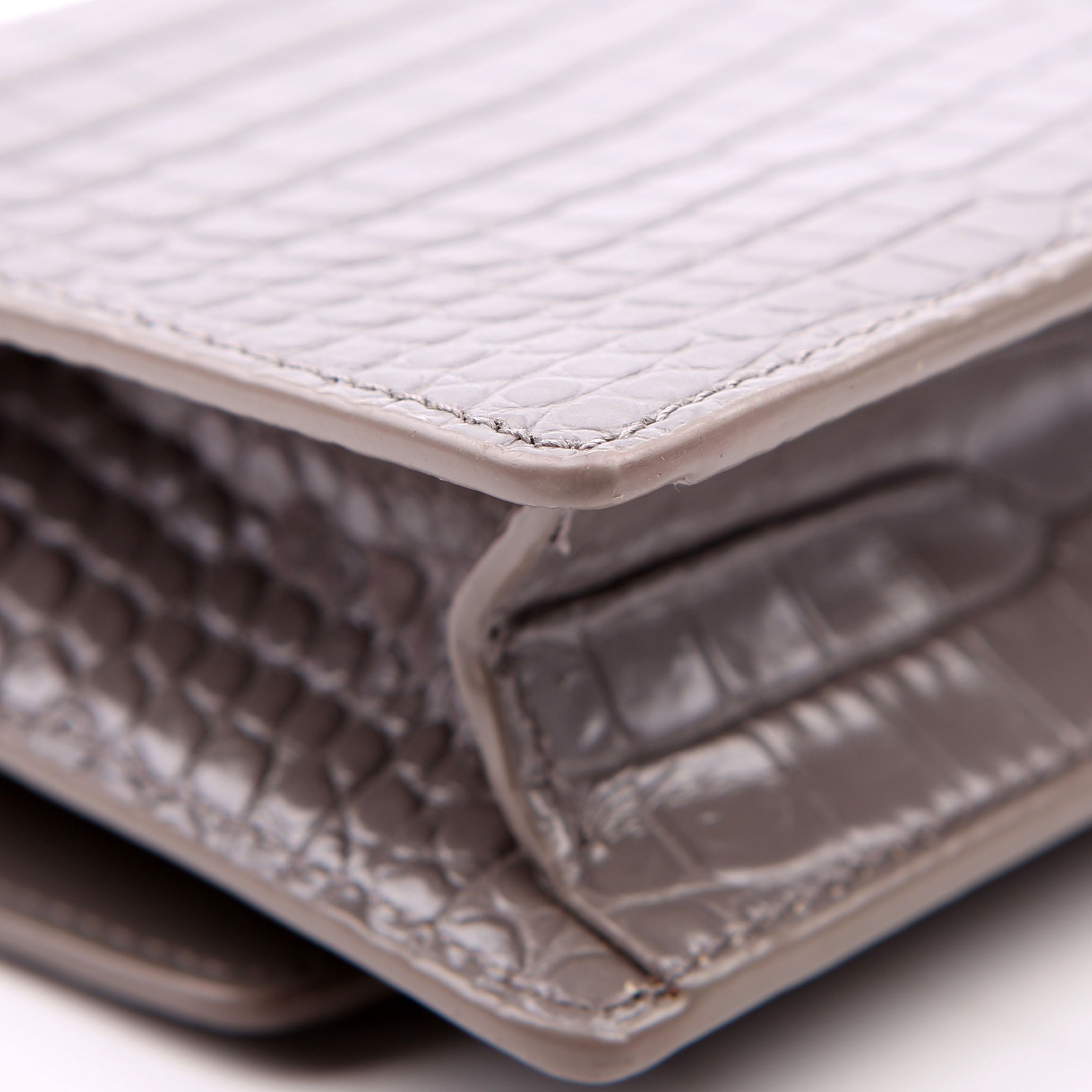 533026 Sunset Chain Wallet Croc Embossed Red