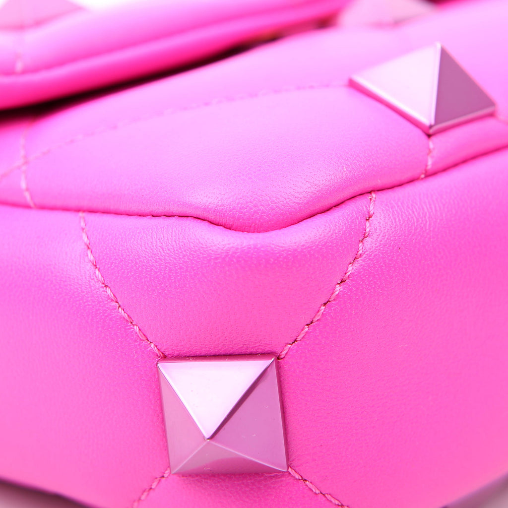 Roman Stud Monochrome Small Pink