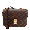 on hold for trade Pochette Metis Monogram