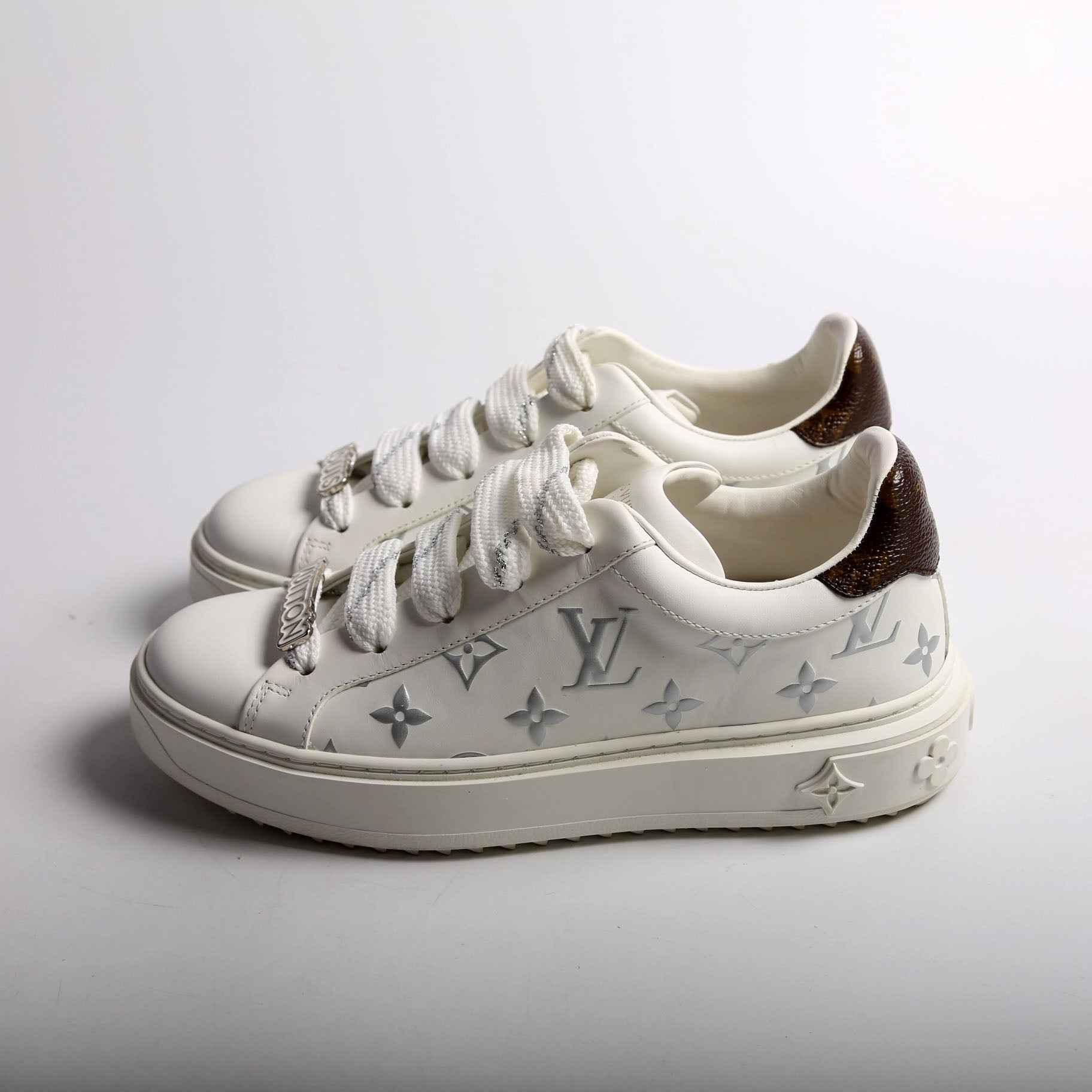 Timeout Sneakers Size 36.5