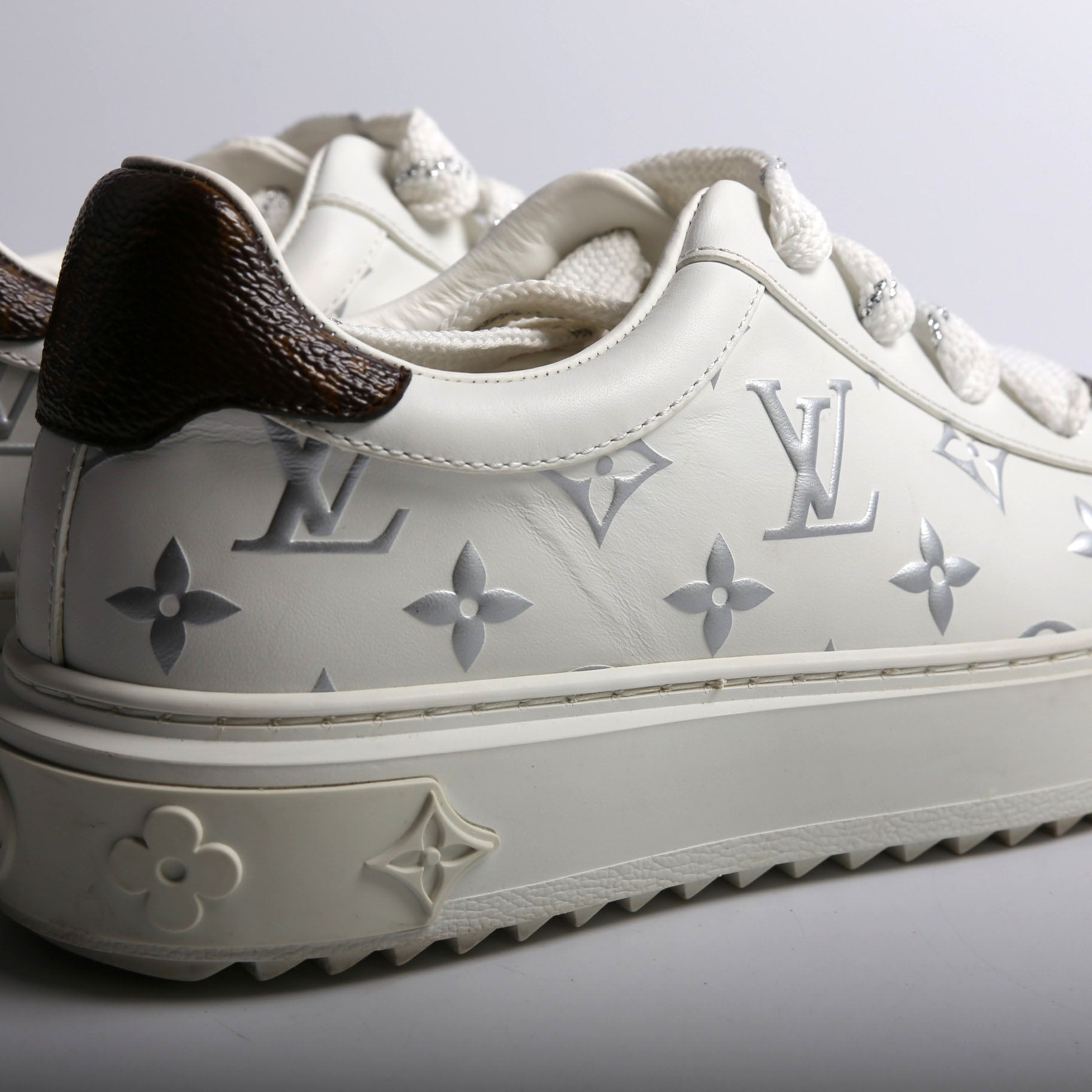 Timeout Sneakers Size 36.5