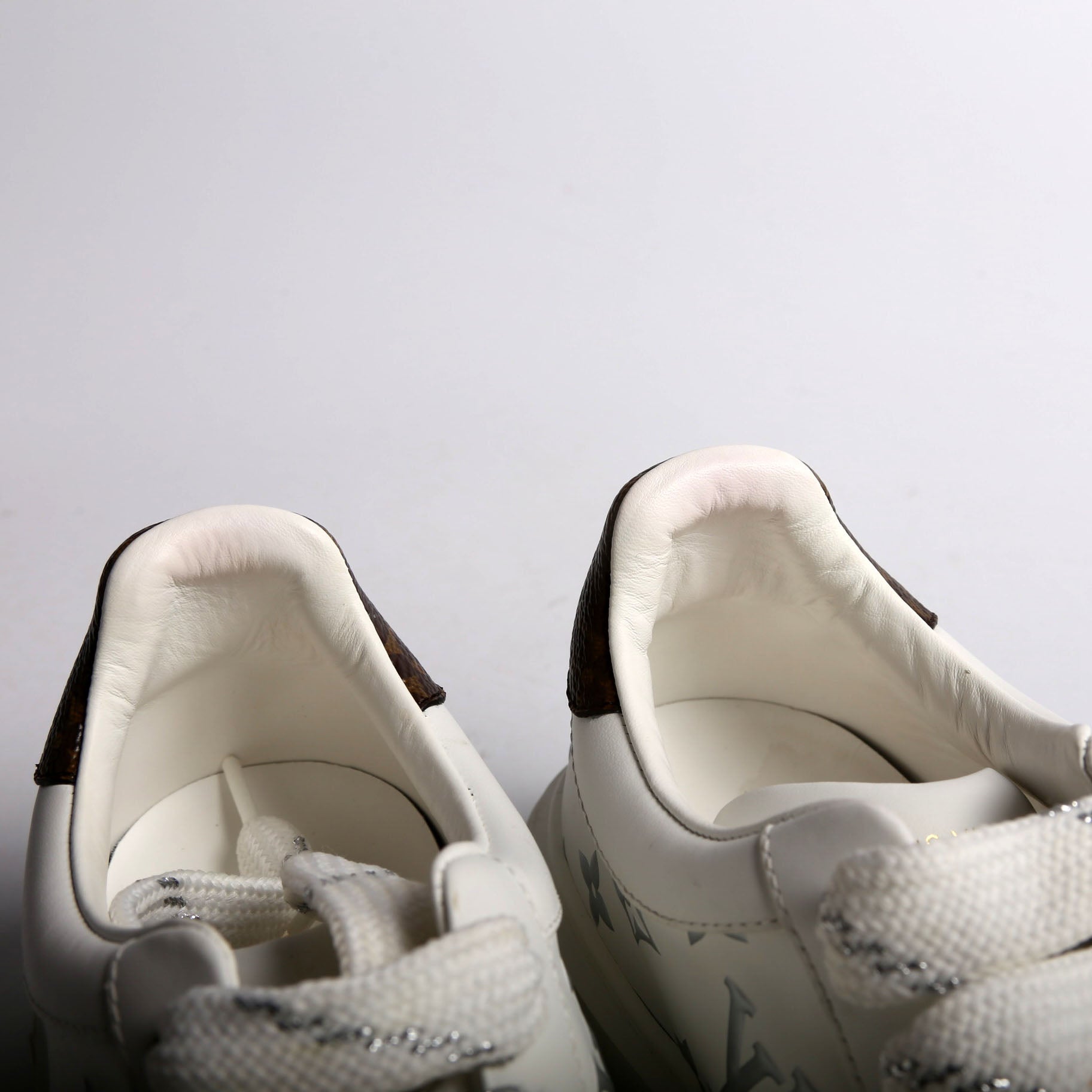 Timeout Sneakers Size 36.5