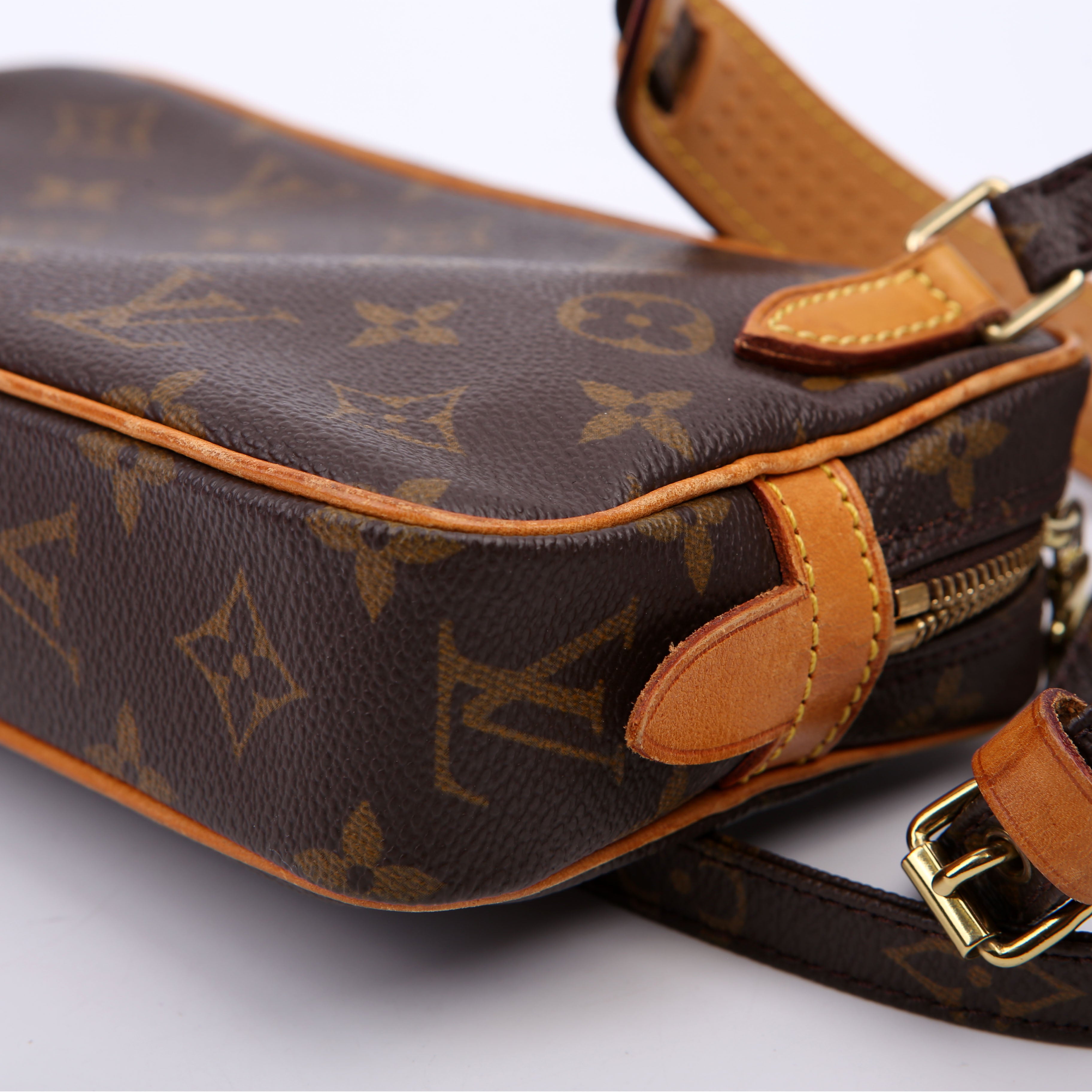 Pochette Marly Bandouliere Monogram