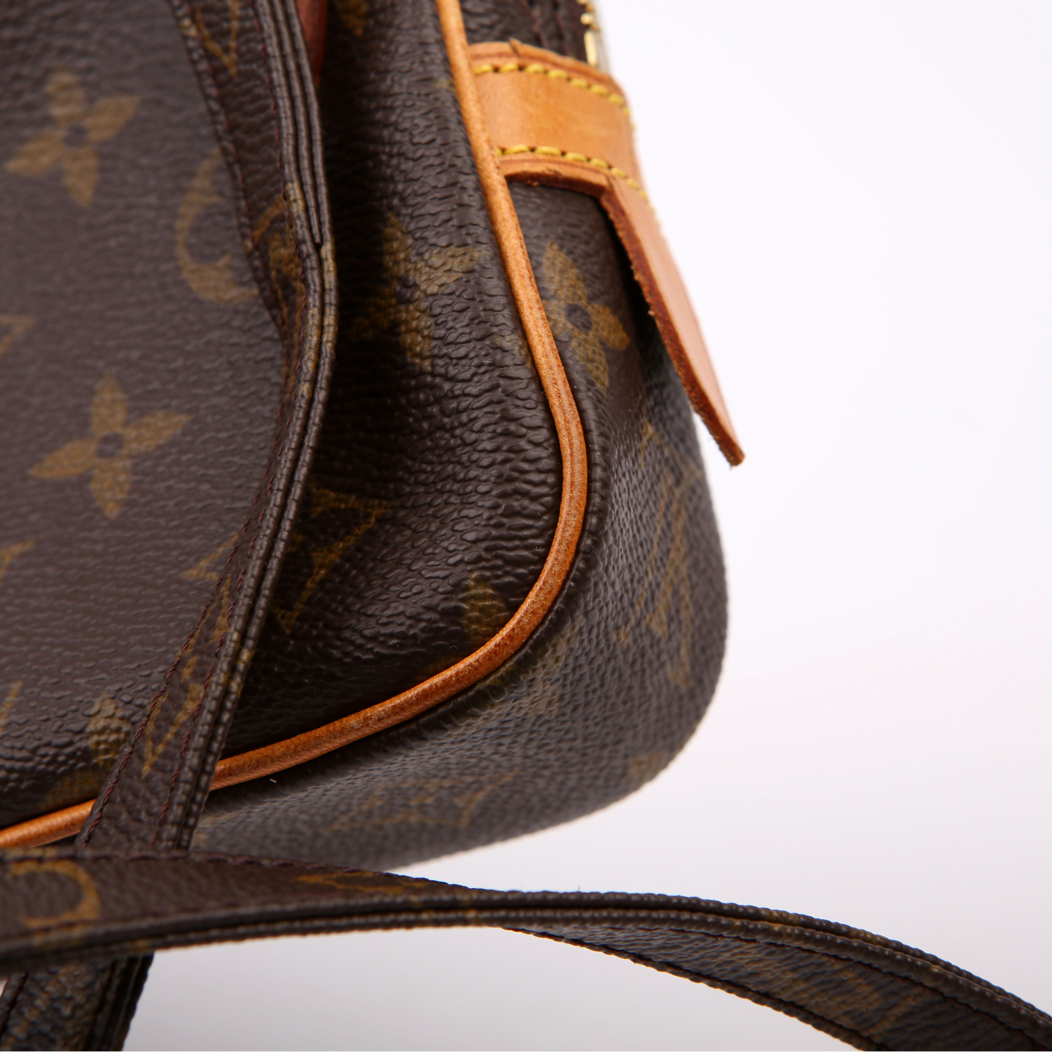 Pochette Marly Bandouliere Monogram