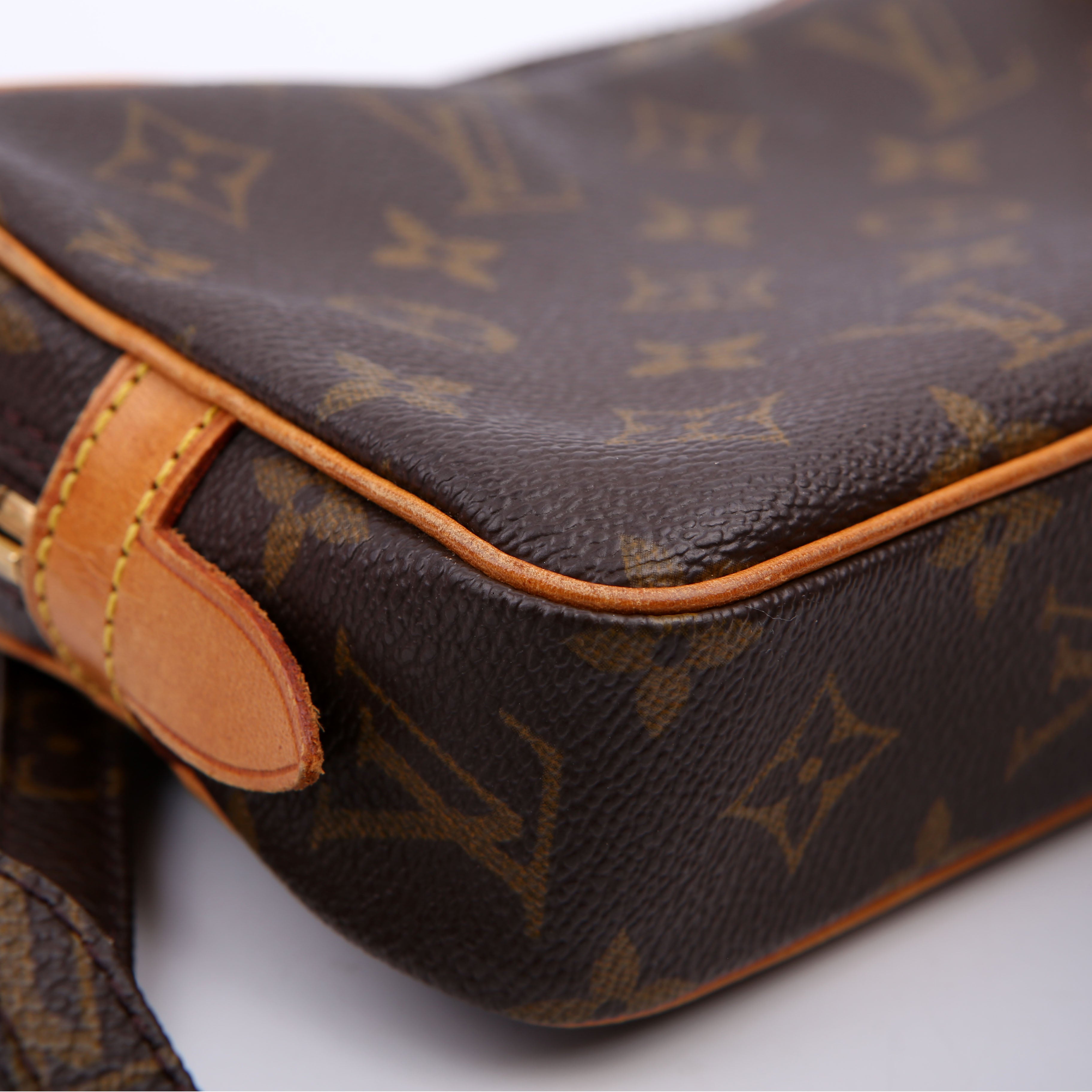 Pochette Marly Bandouliere Monogram