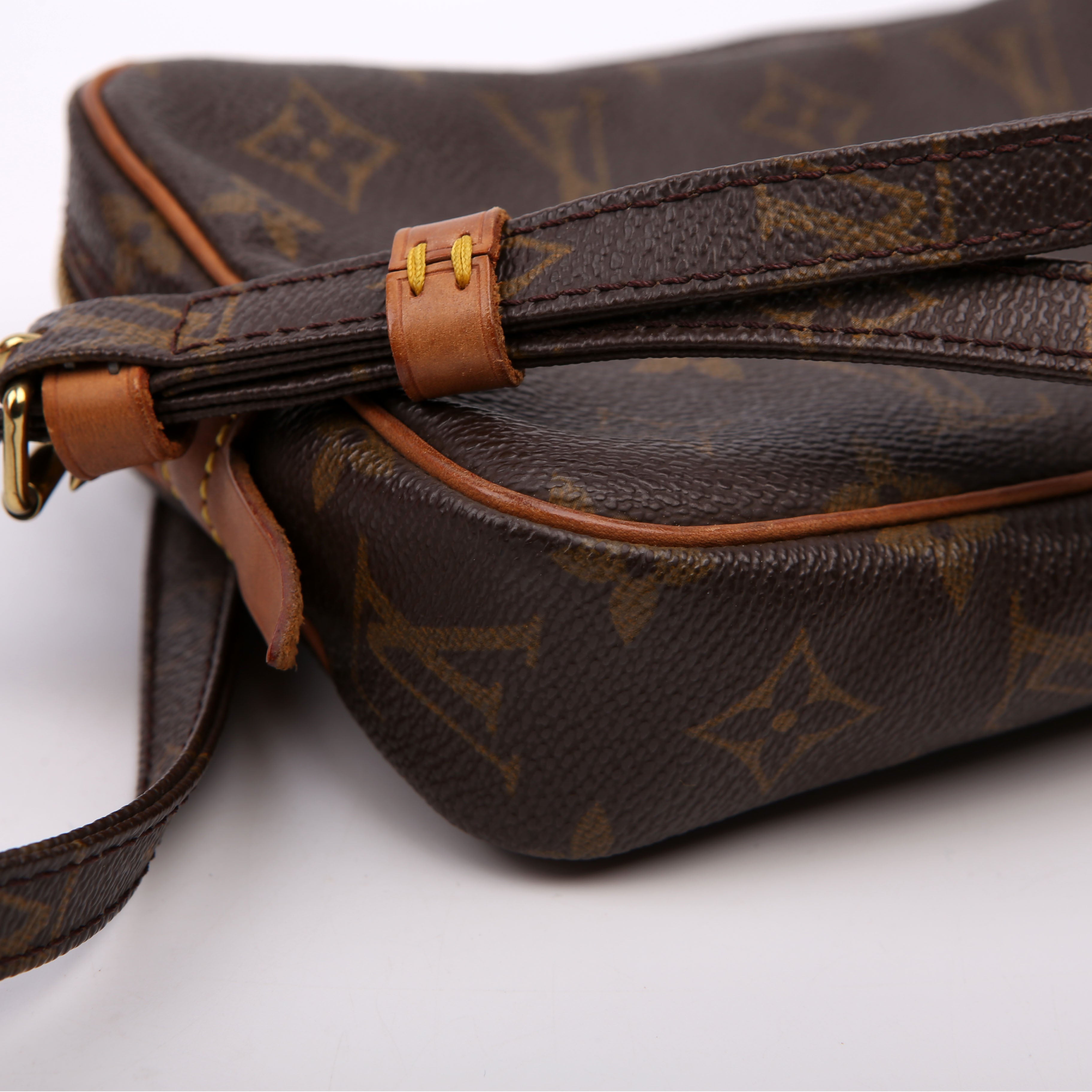 Pochette Marly Bandouliere Monogram