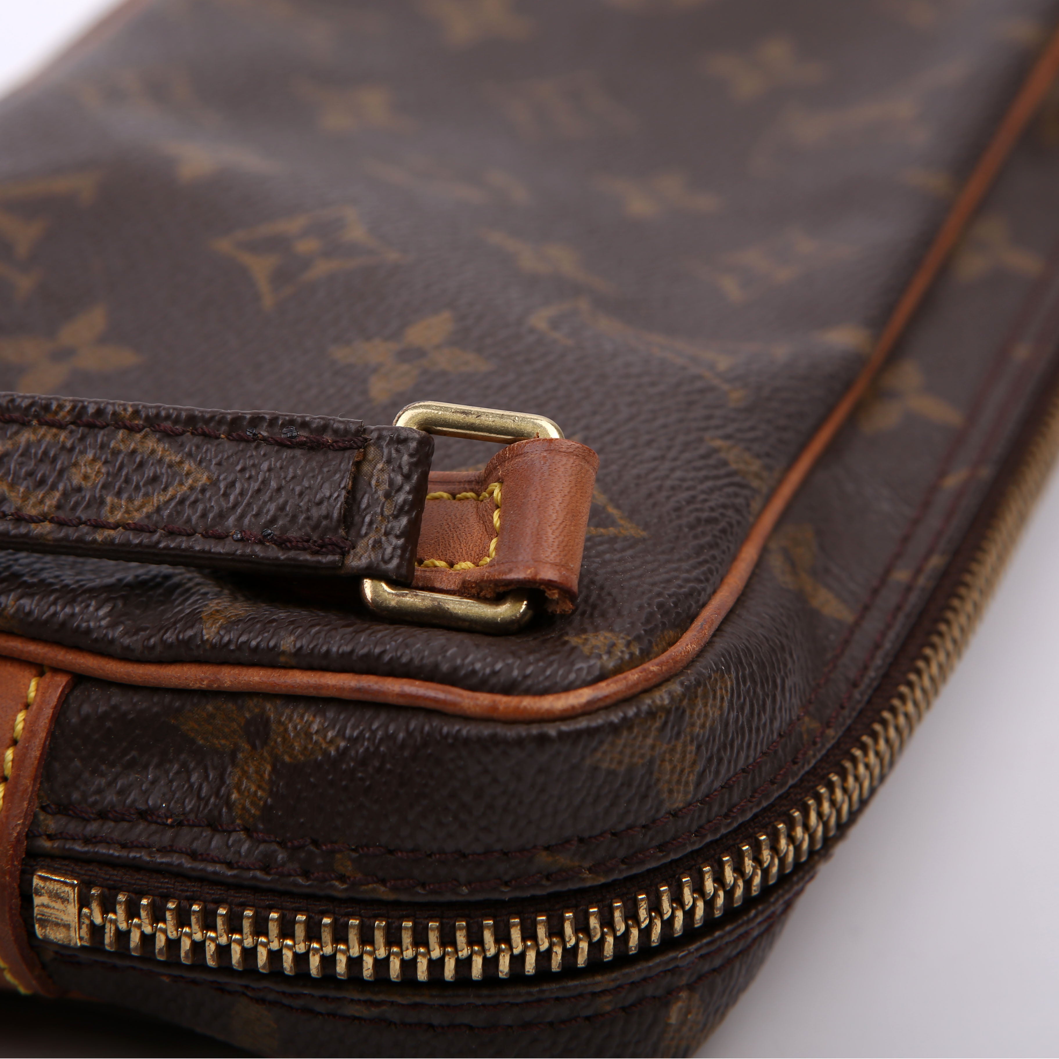 Pochette Marly Bandouliere Monogram