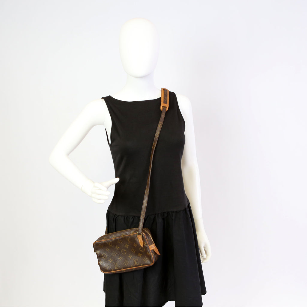 Pochette Marly Bandouliere Monogram