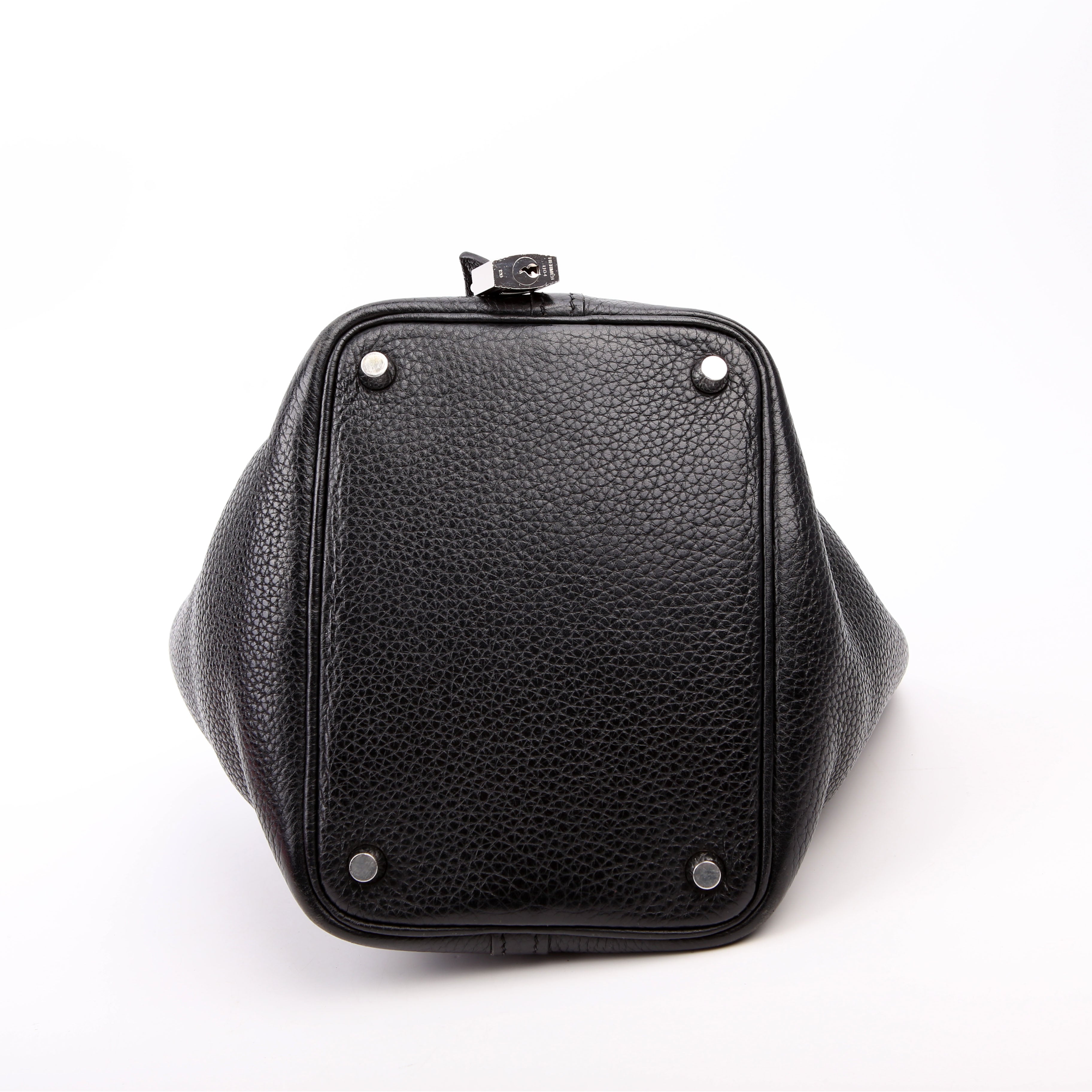 Picotin Lock PM Taurillon Clemence Black