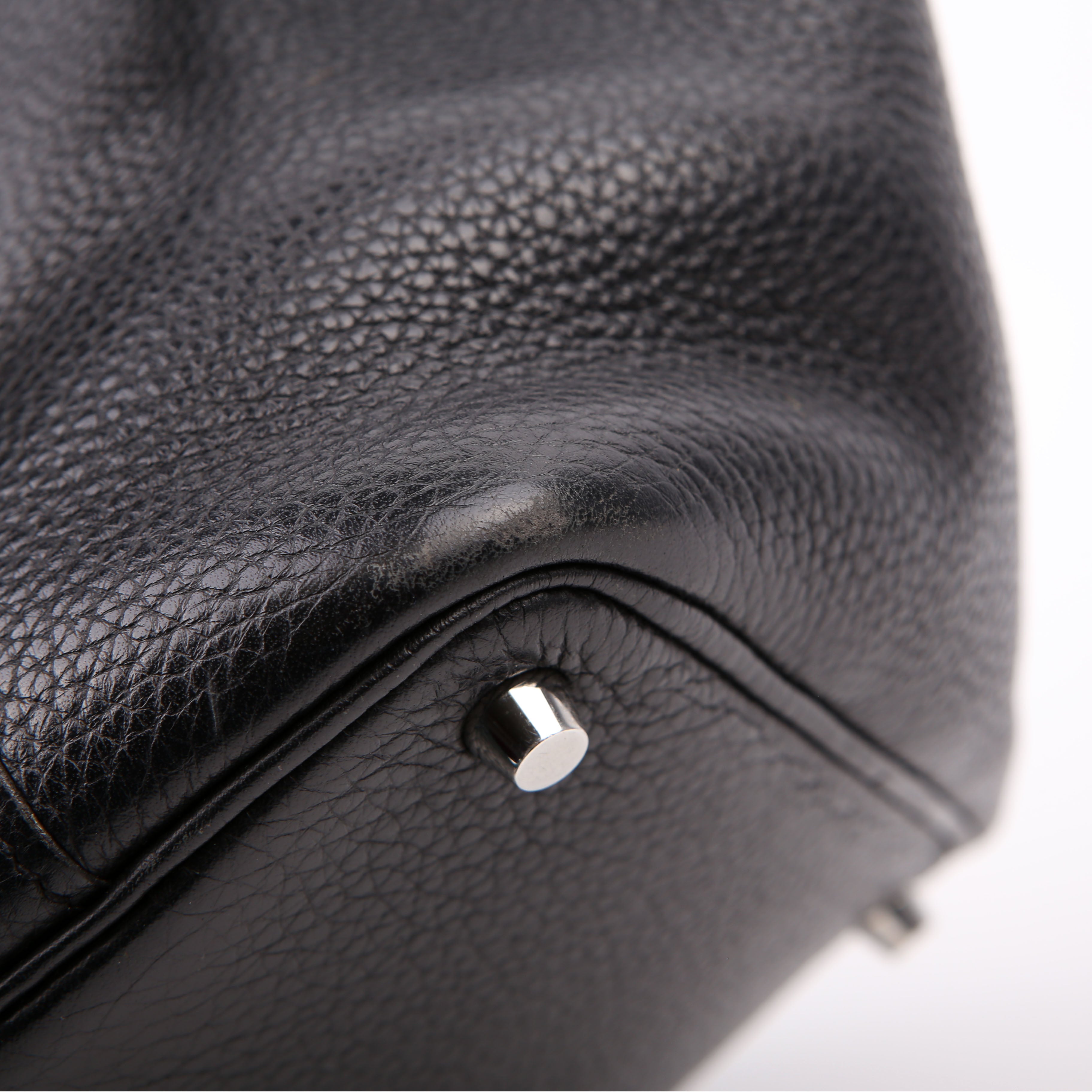 Picotin Lock PM Taurillon Clemence Black