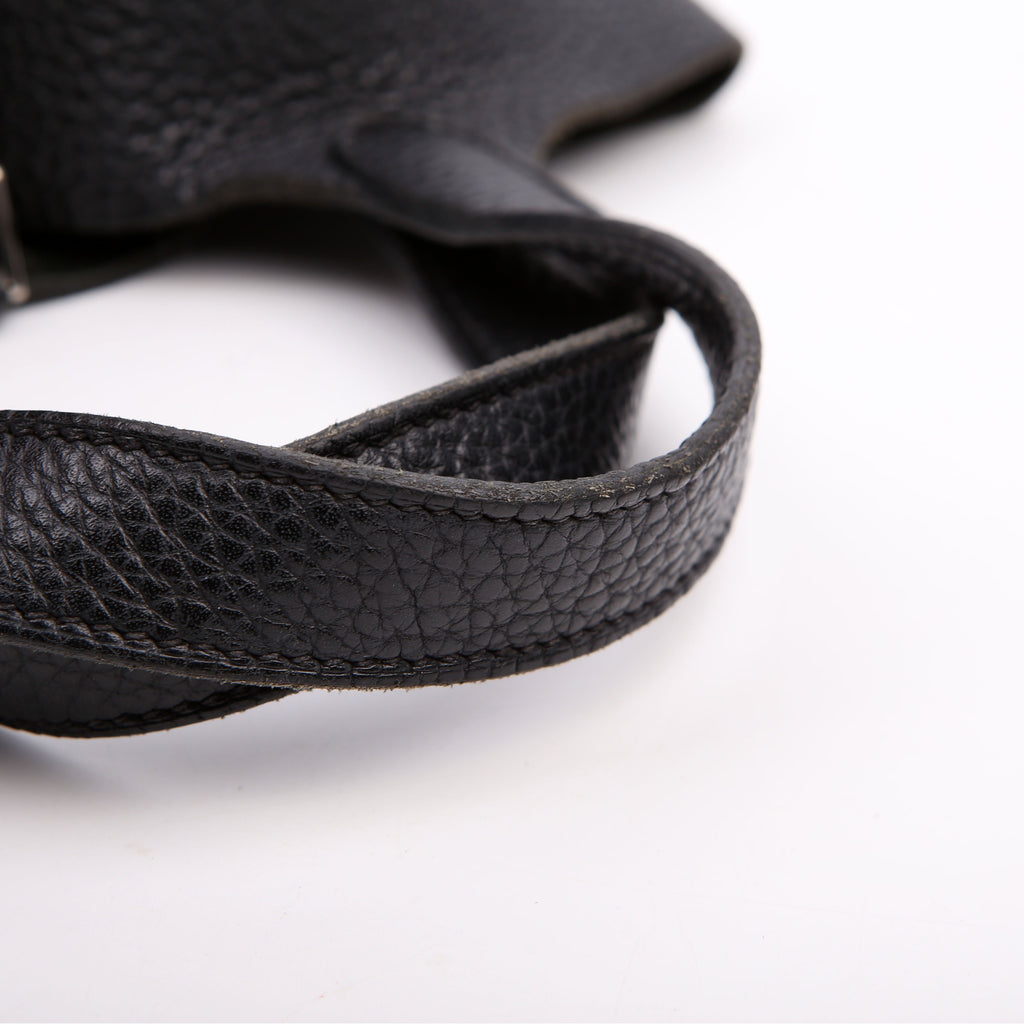 Picotin Lock PM Taurillon Clemence Black