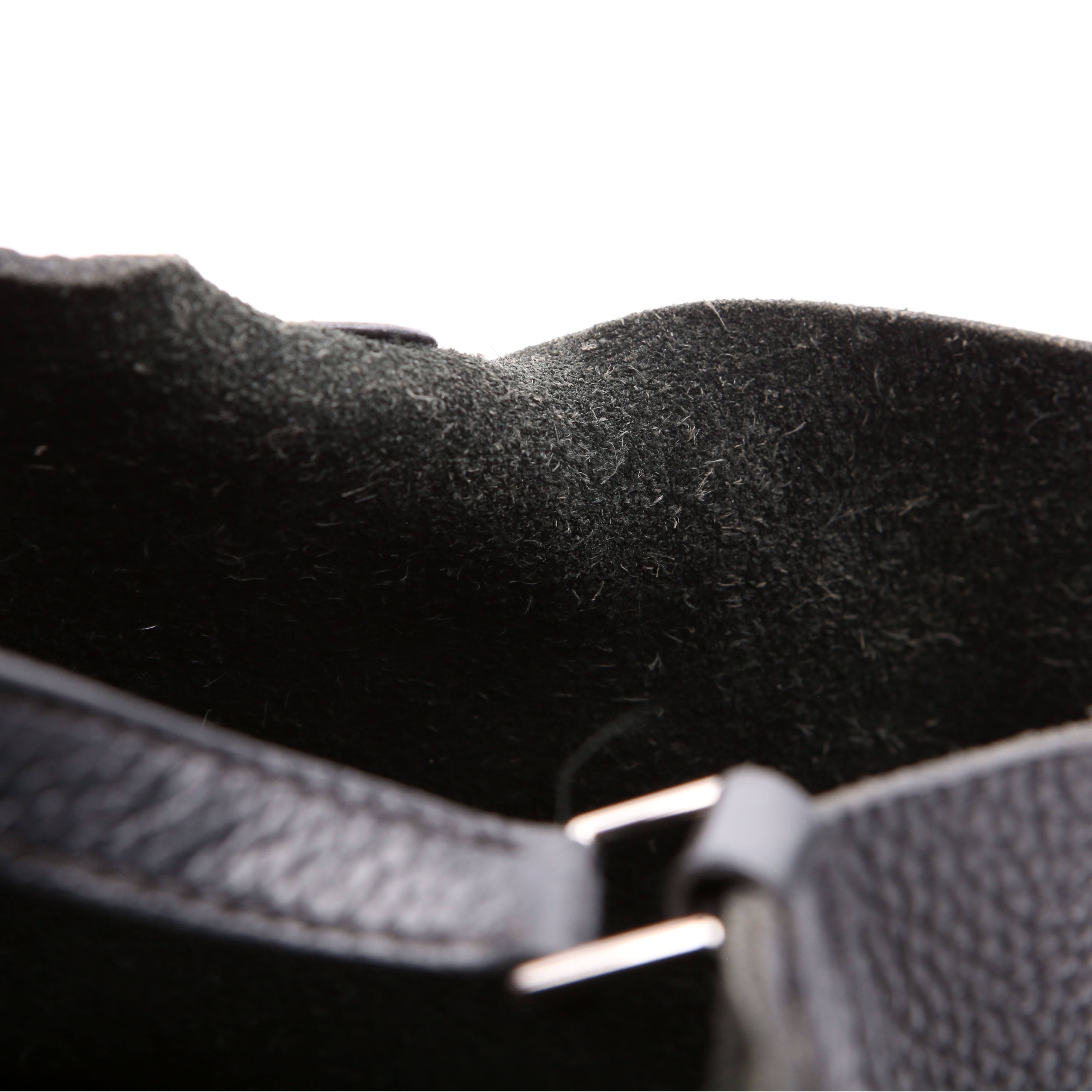 Picotin Lock PM Taurillon Clemence Black