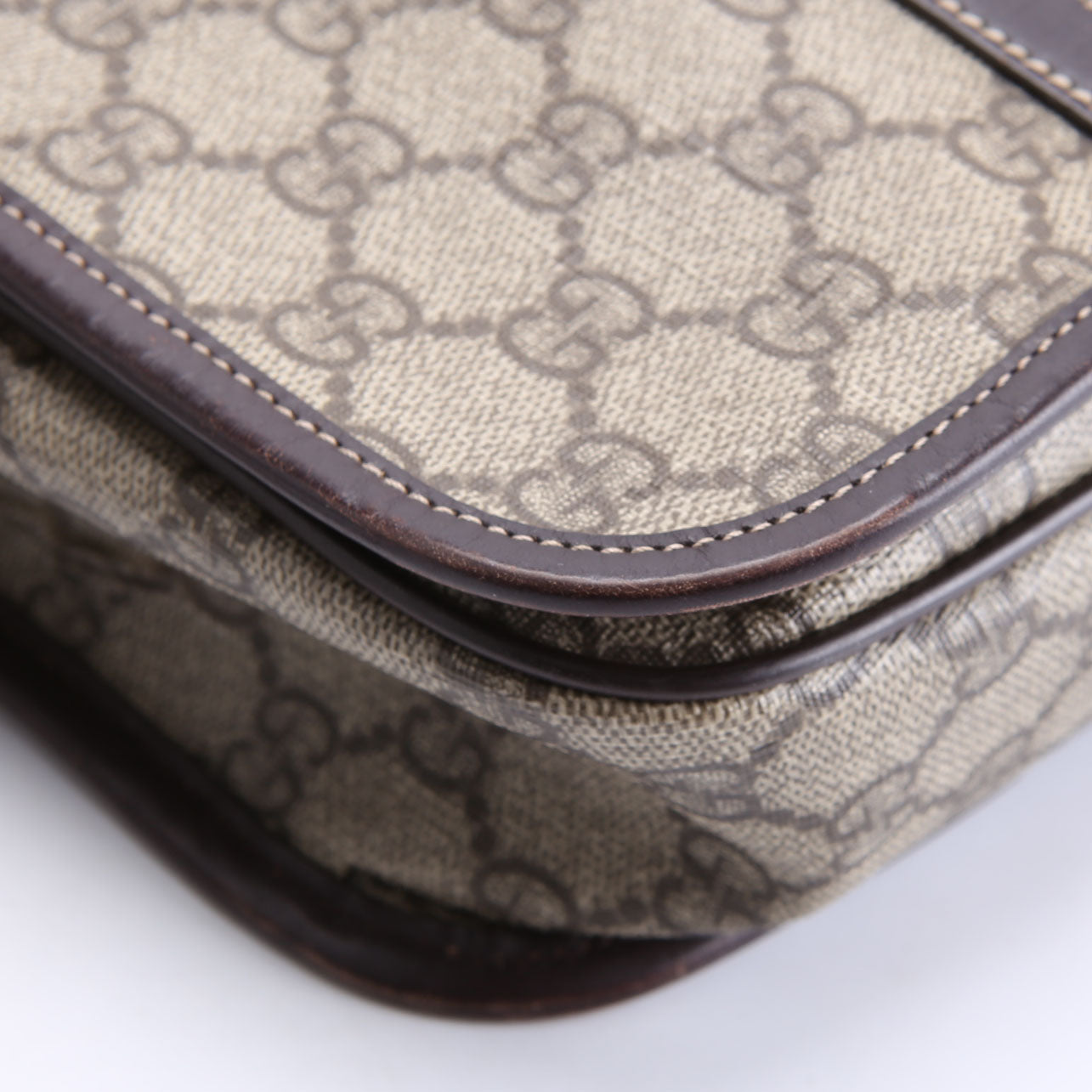 211130 GG Web Flap Messenger Medium Brown/Beige