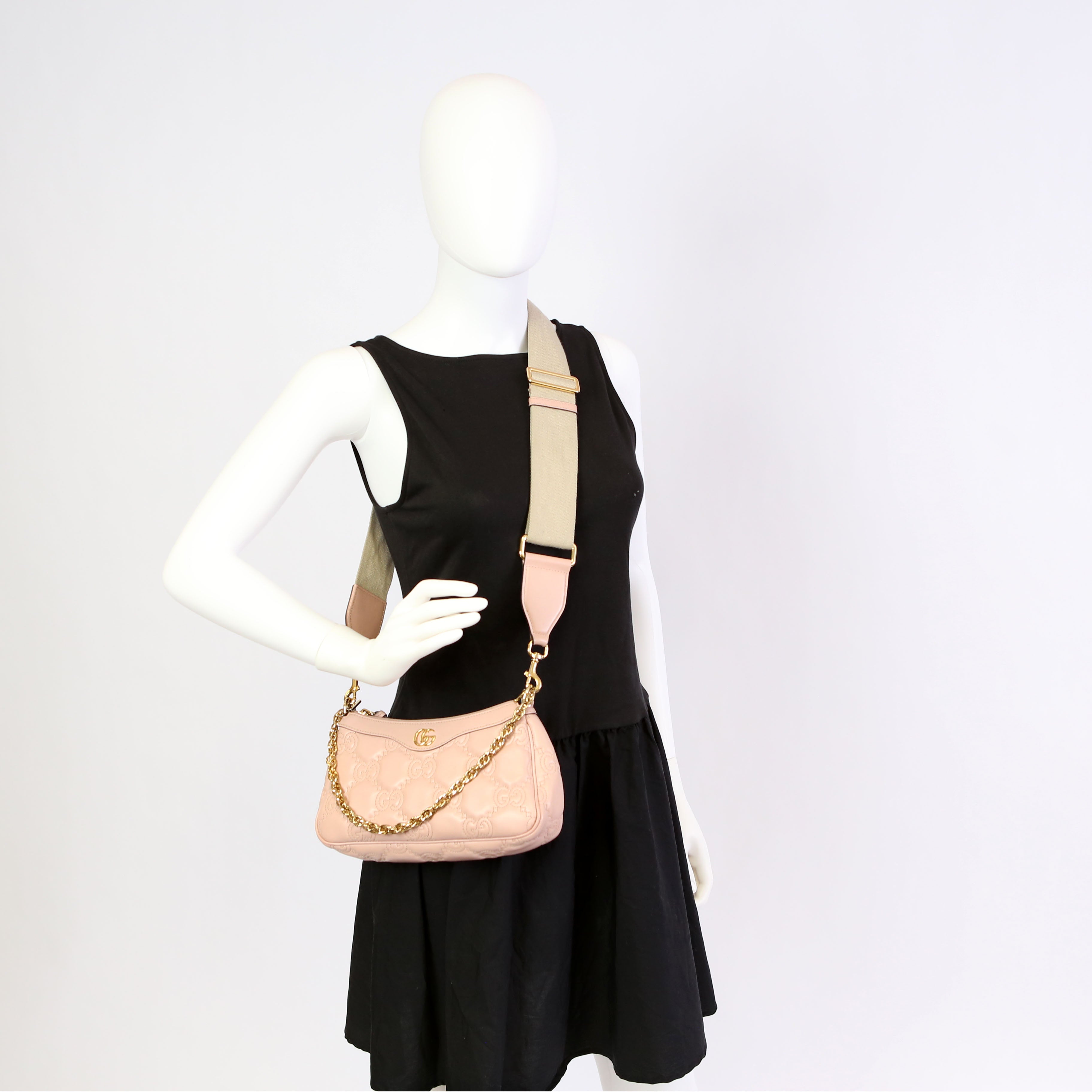 Gucci 735049 GG Leather Shoulder Bag Pink