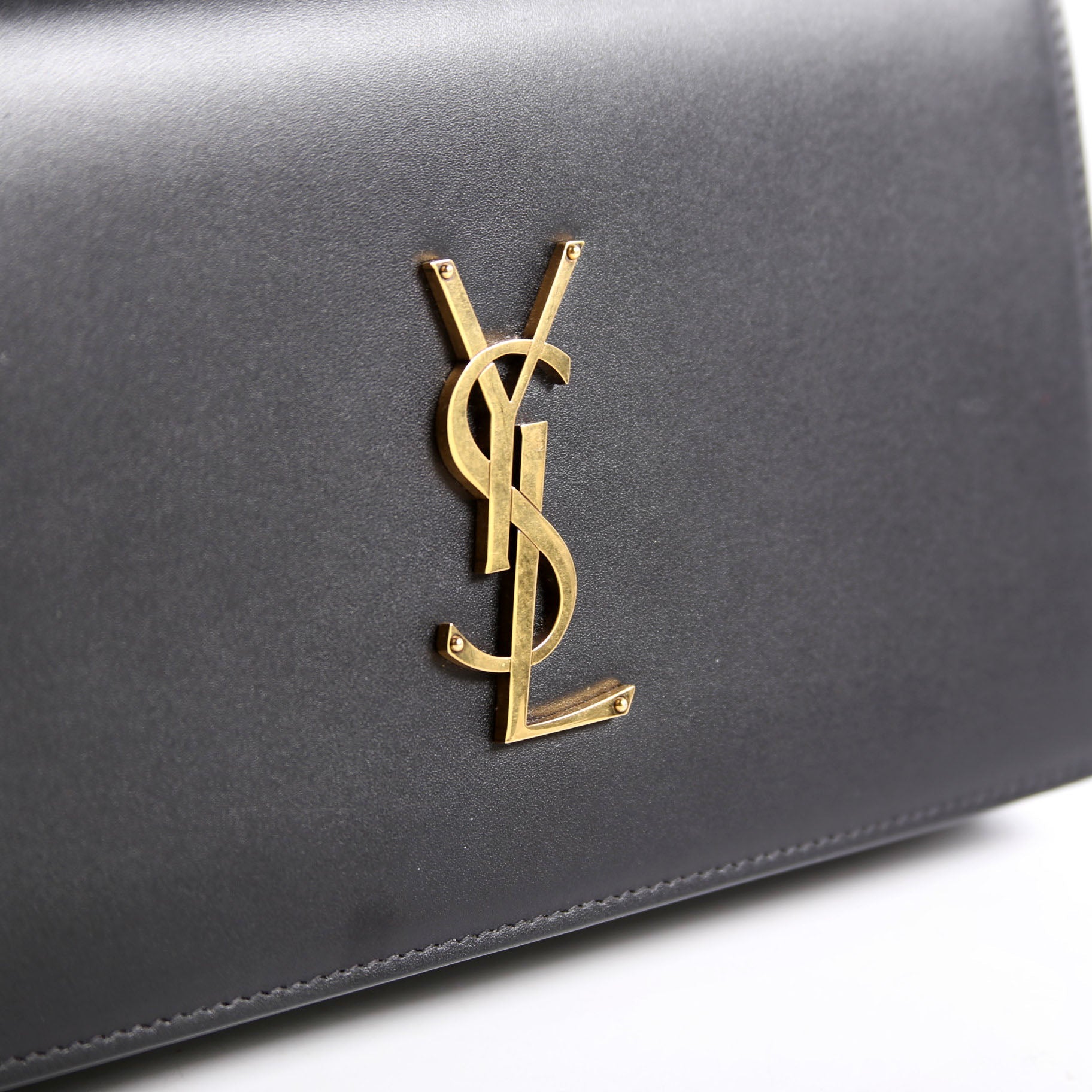 Dylan Small Shoulder Black/Gold