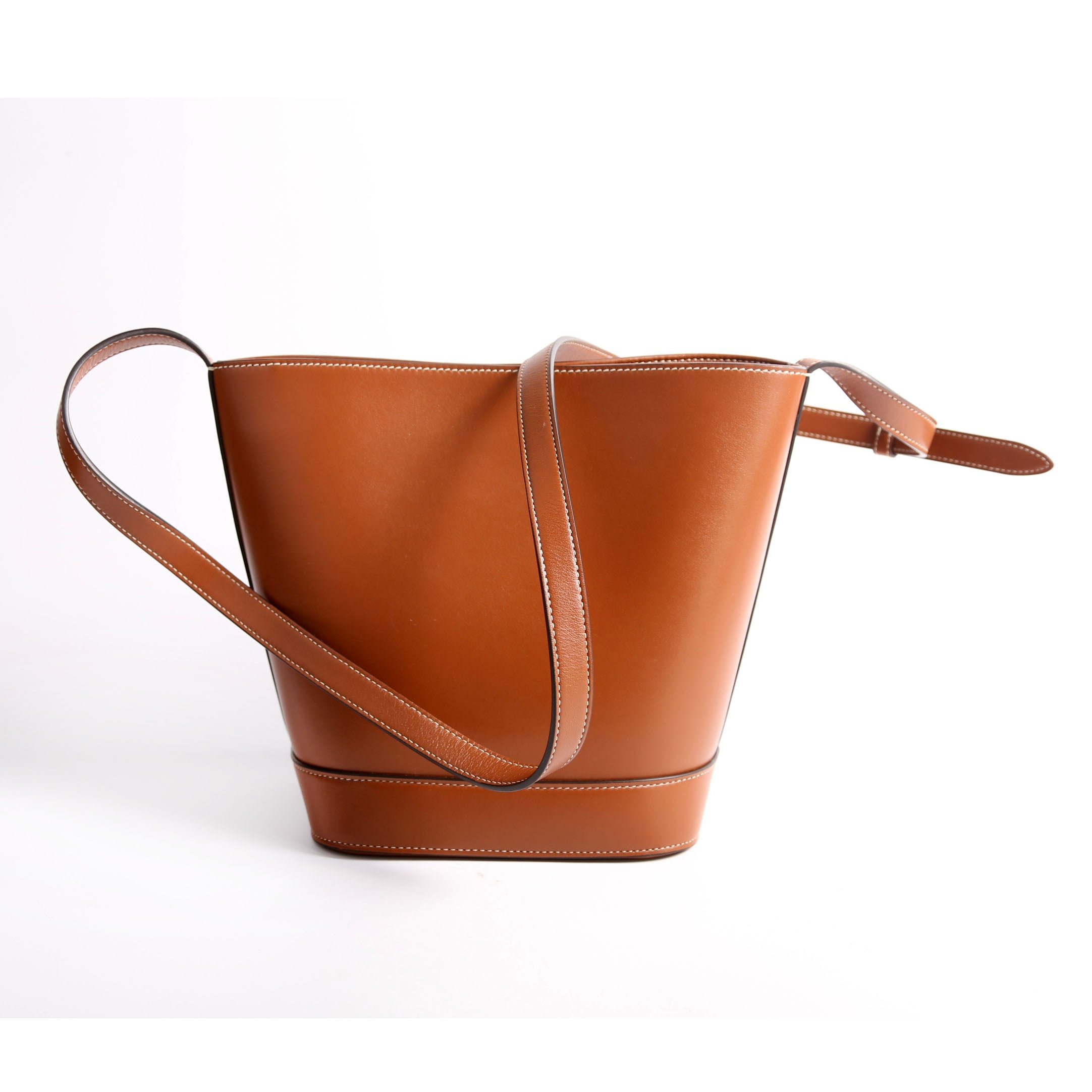 Cuir Triomphe Small Bucket Bag Cognac