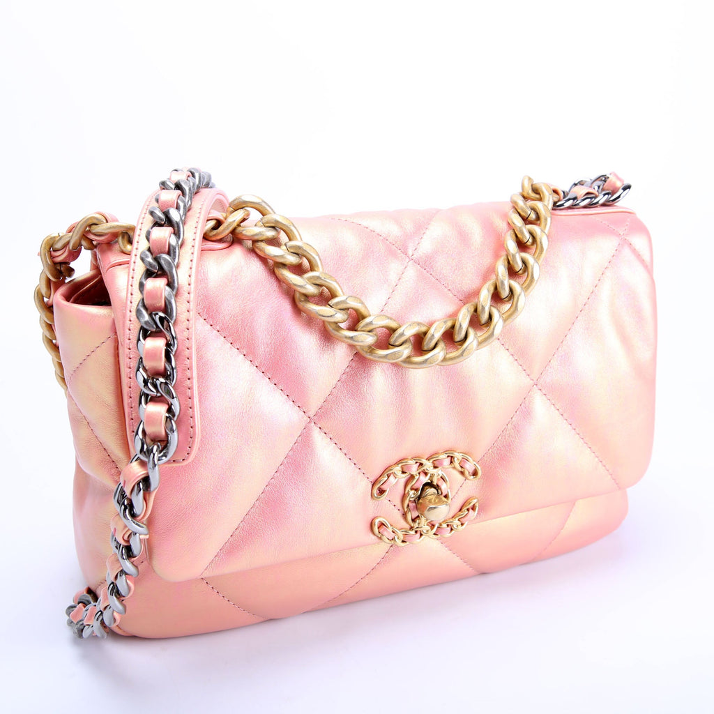 Quilted Metallic Lambskin 19 Small Flap 31M Pink