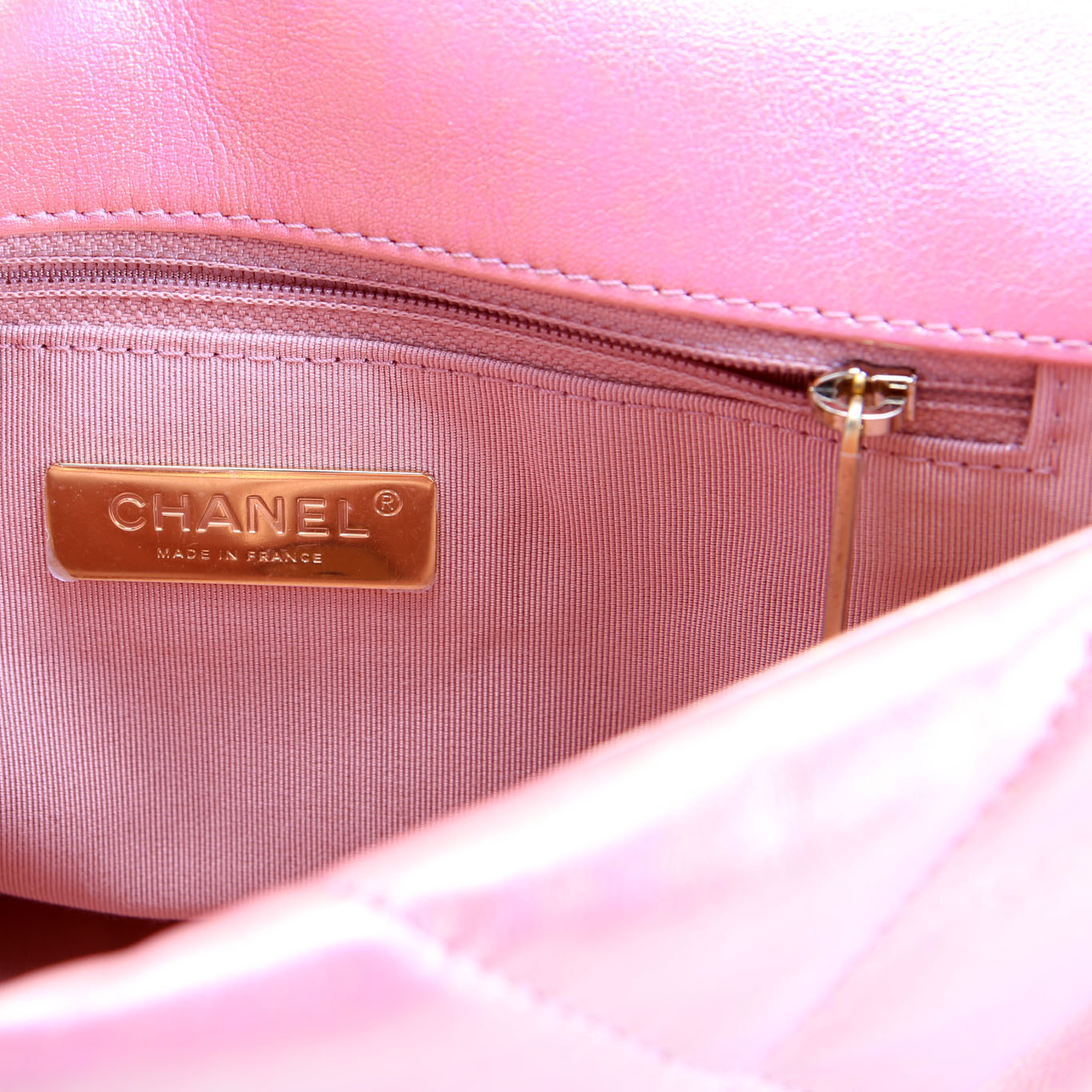 Quilted Metallic Lambskin 19 Small Flap 31M Pink