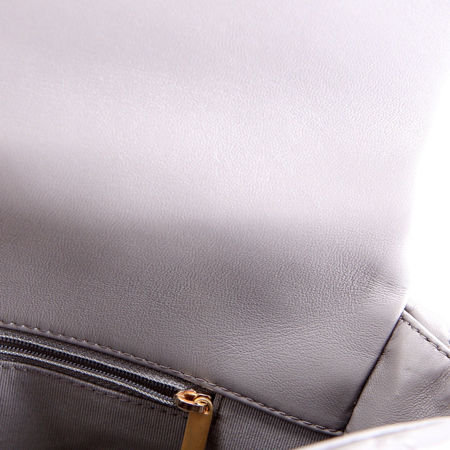 Quilted Goatskin 19 Medium Flap RFID Grey