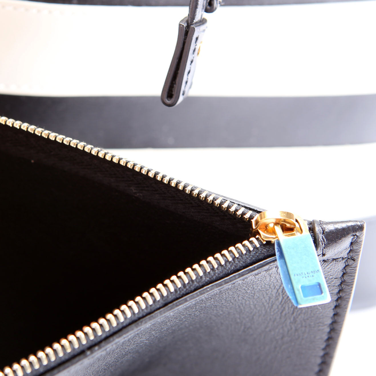 SAINT LAURENT 568606 Seau Stripe Calfskin Bucket Bag Black/white