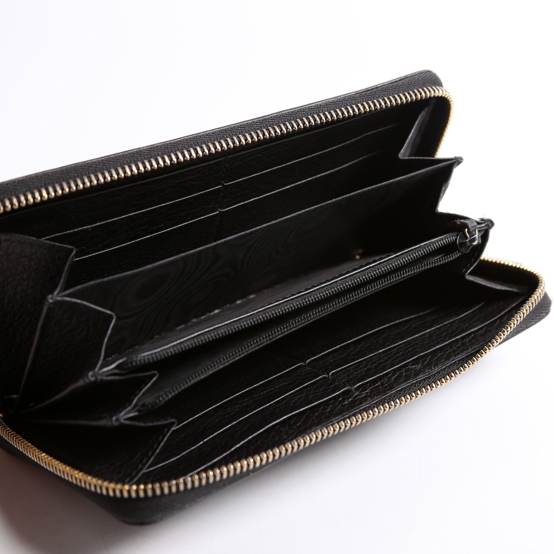 308004 Soho Zippy Wallet Black
