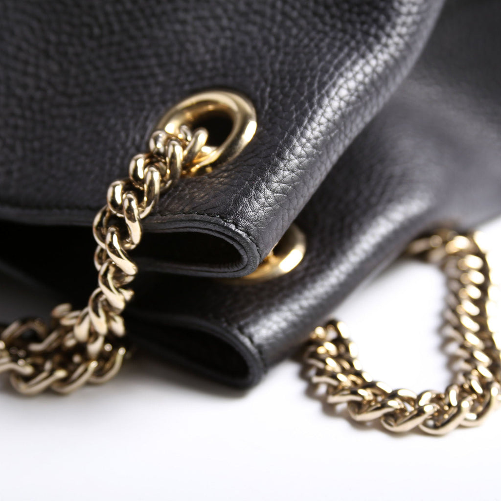 308982 Soho Leather Shoulder Medium Black