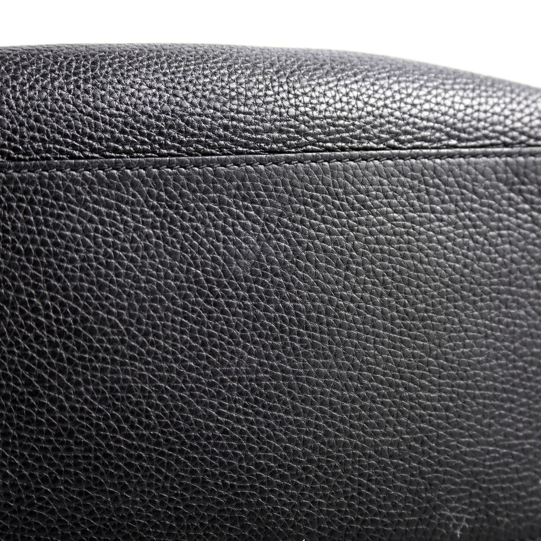 536196 Soho Chain Tote Newer Black