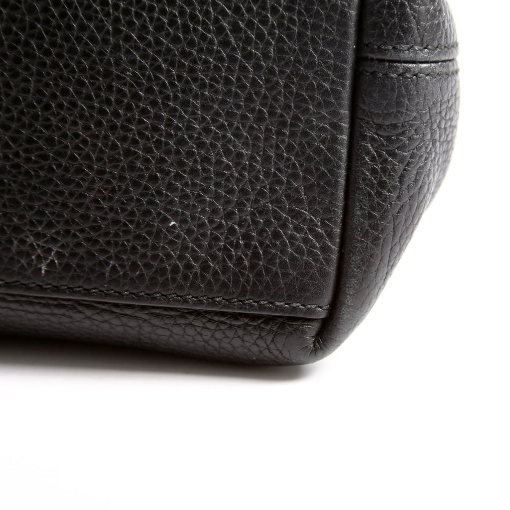 536196 Soho Chain Tote Newer Black