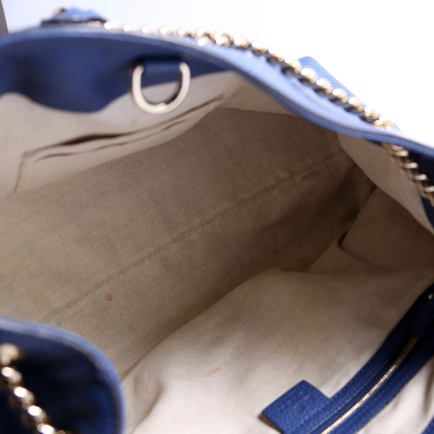 536196 Soho Chain Tote Newer Blue