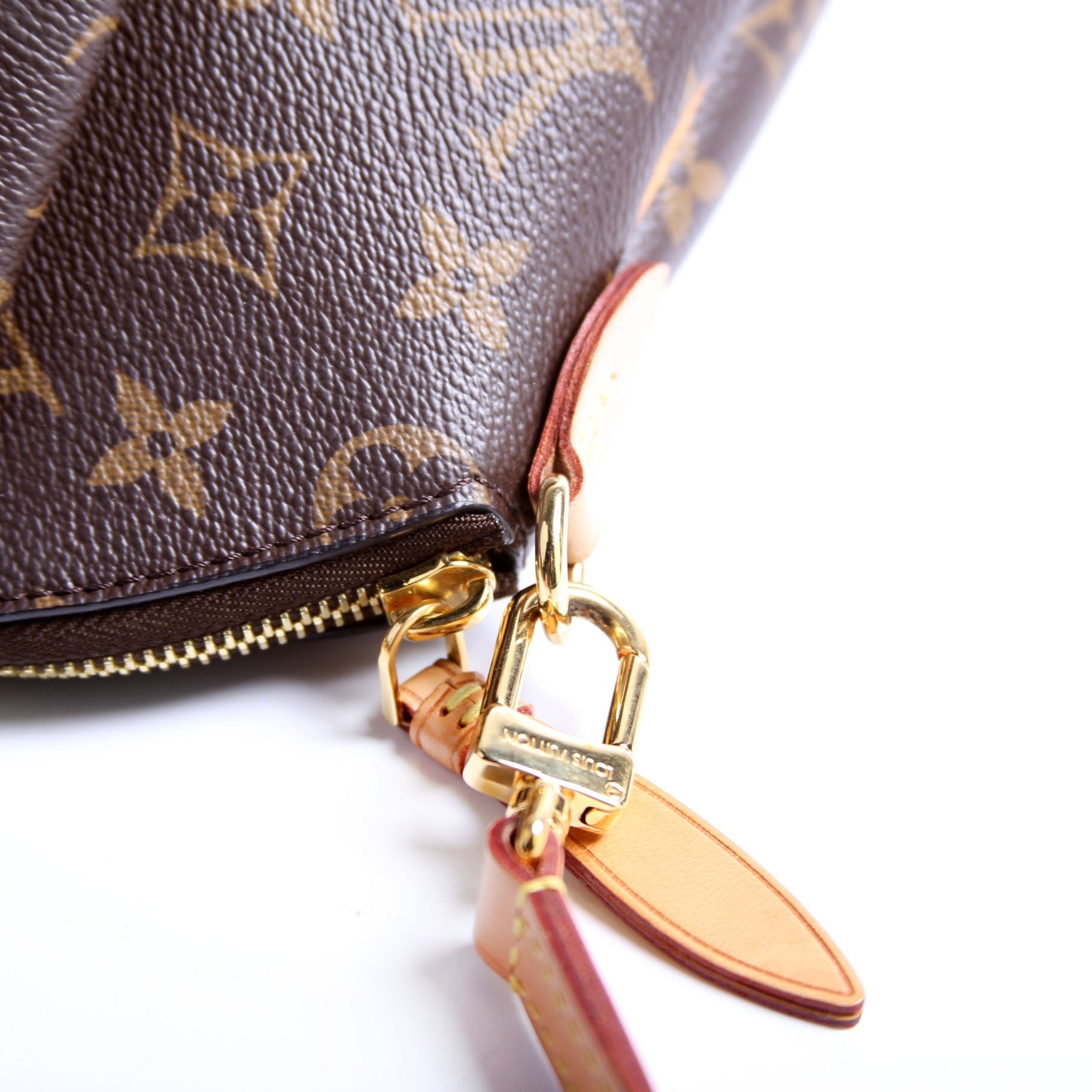 Rivoli NM MM Monogram