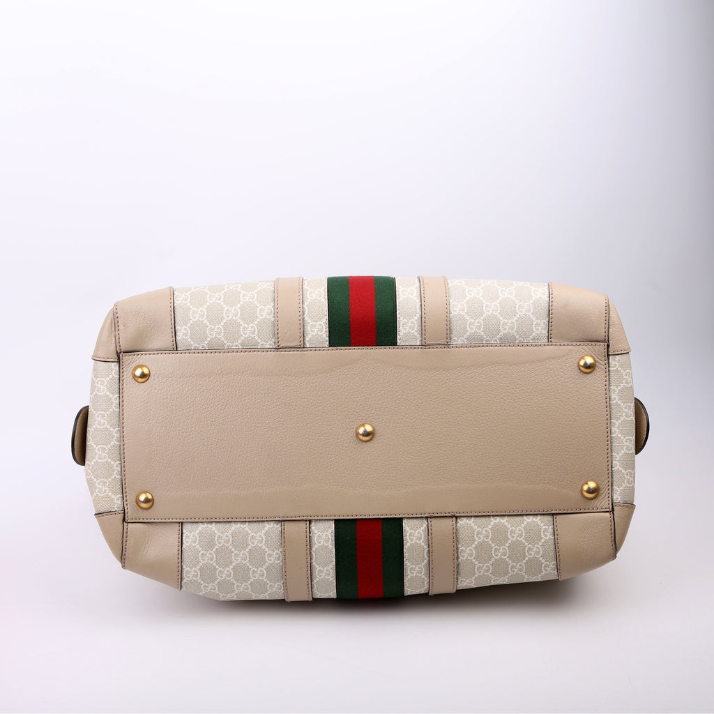 724642 Savoy Medium Duffle