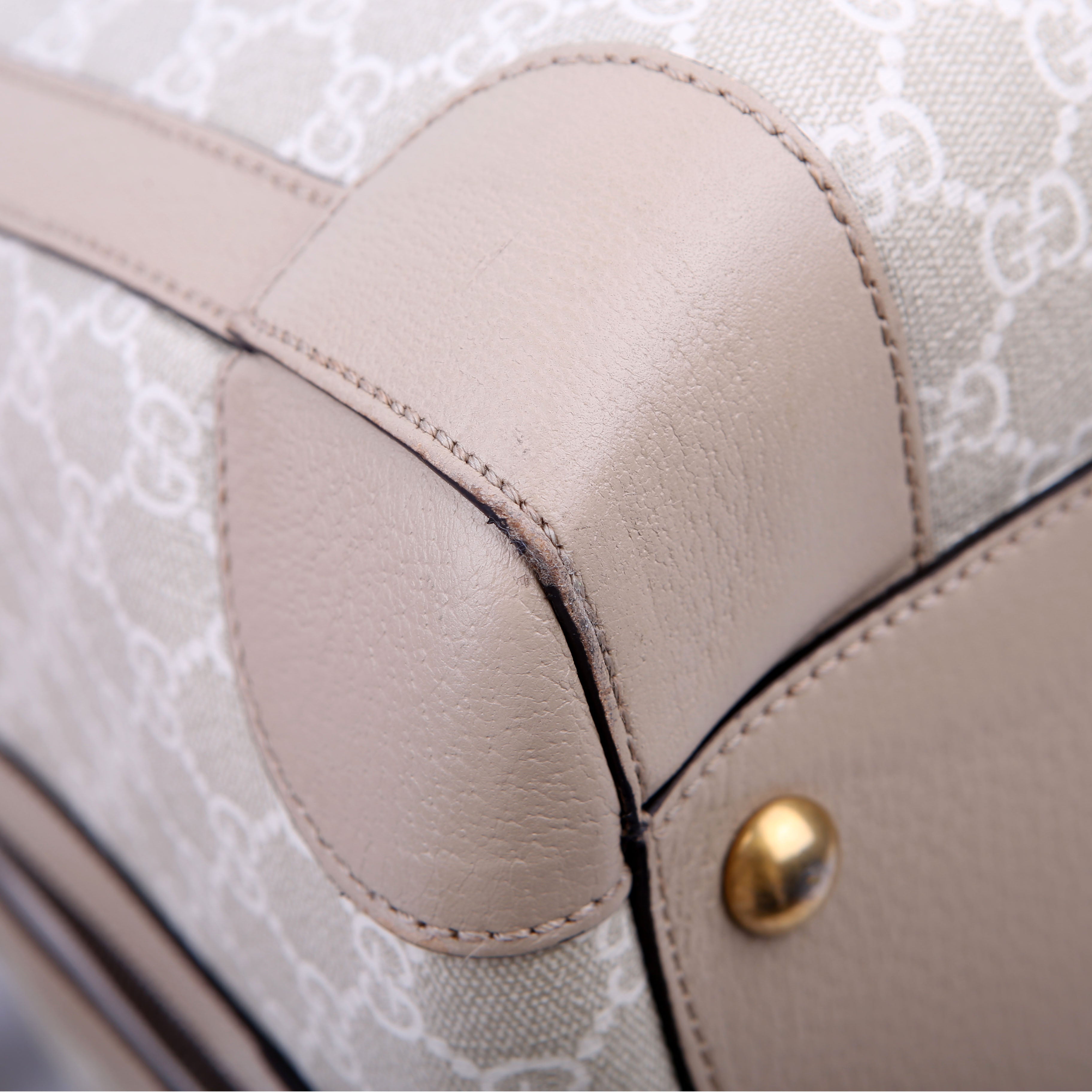 724642 Savoy Medium Duffle