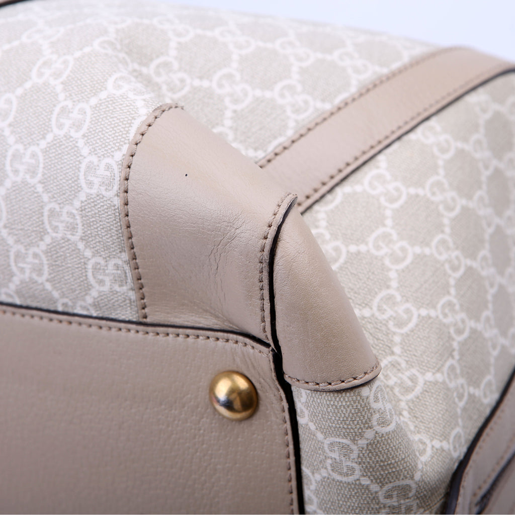 724642 Savoy Medium Duffle