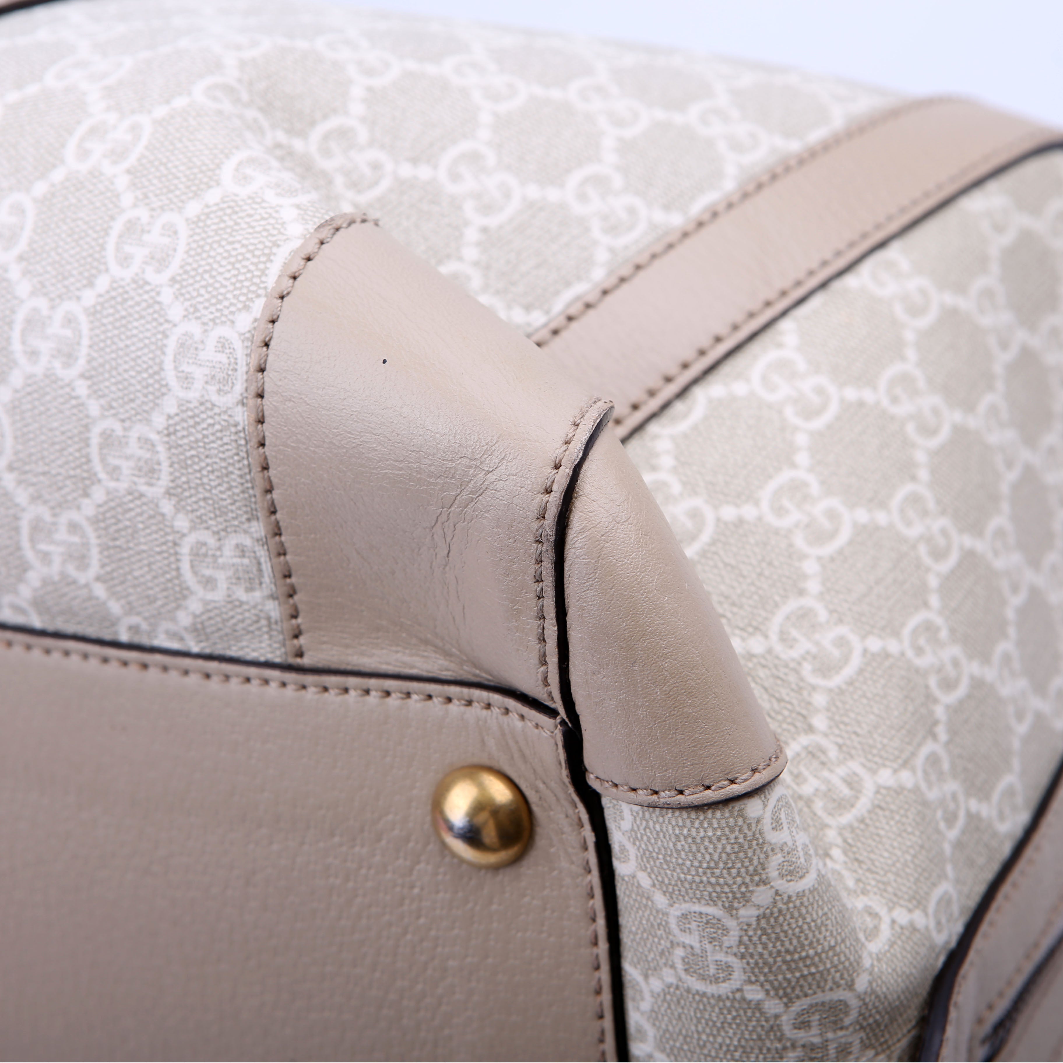 724642 Savoy Medium Duffle
