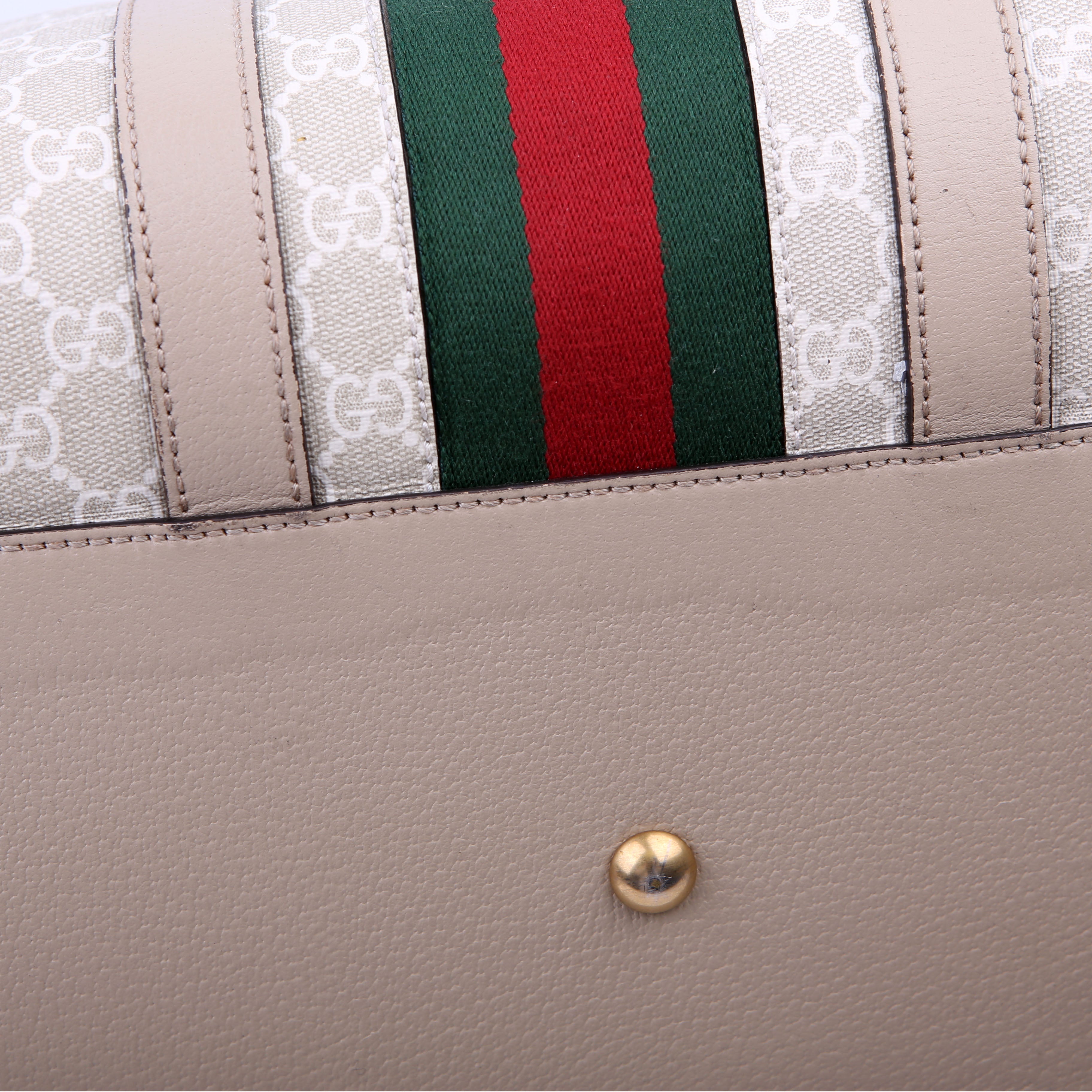 724642 Savoy Medium Duffle