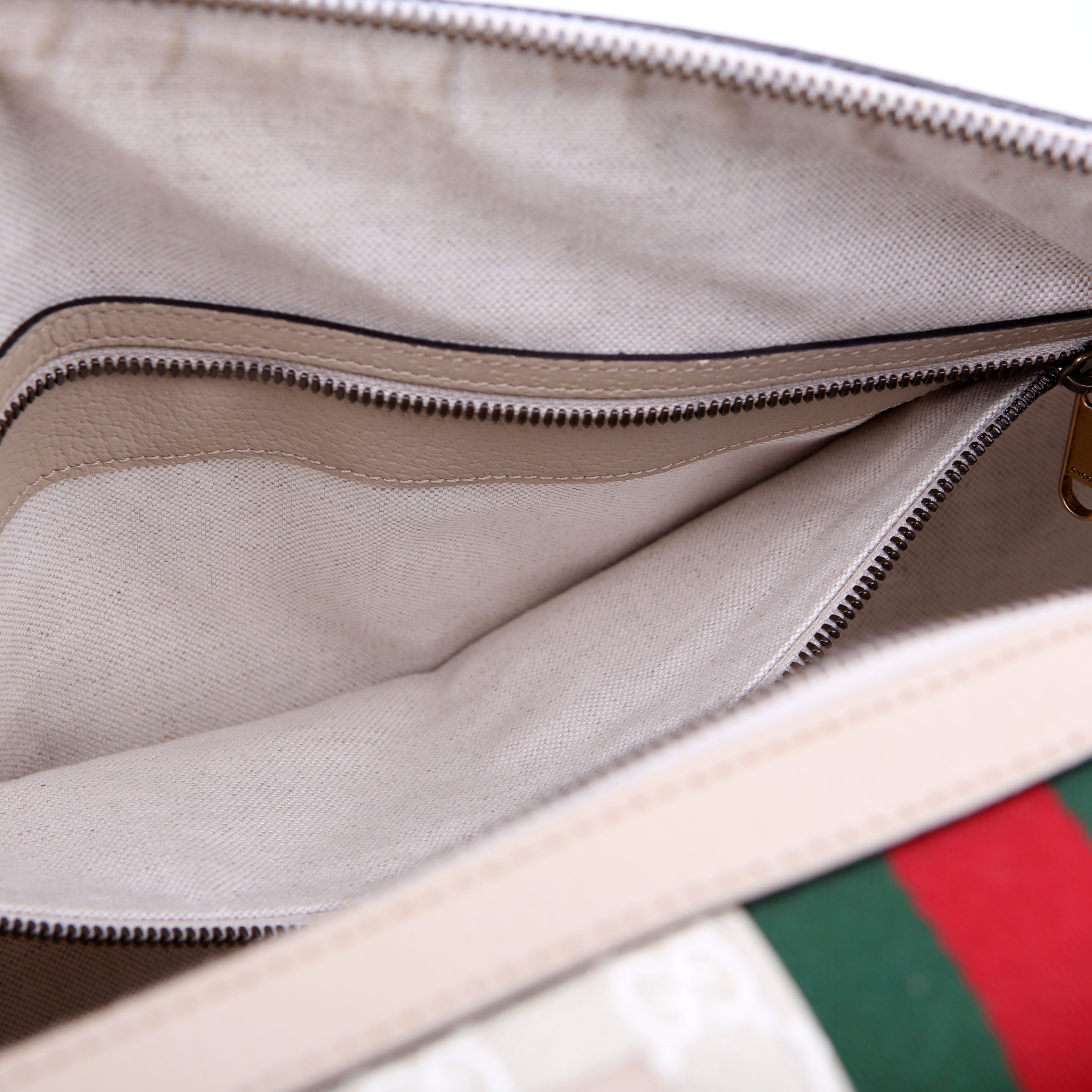 724642 Savoy Medium Duffle