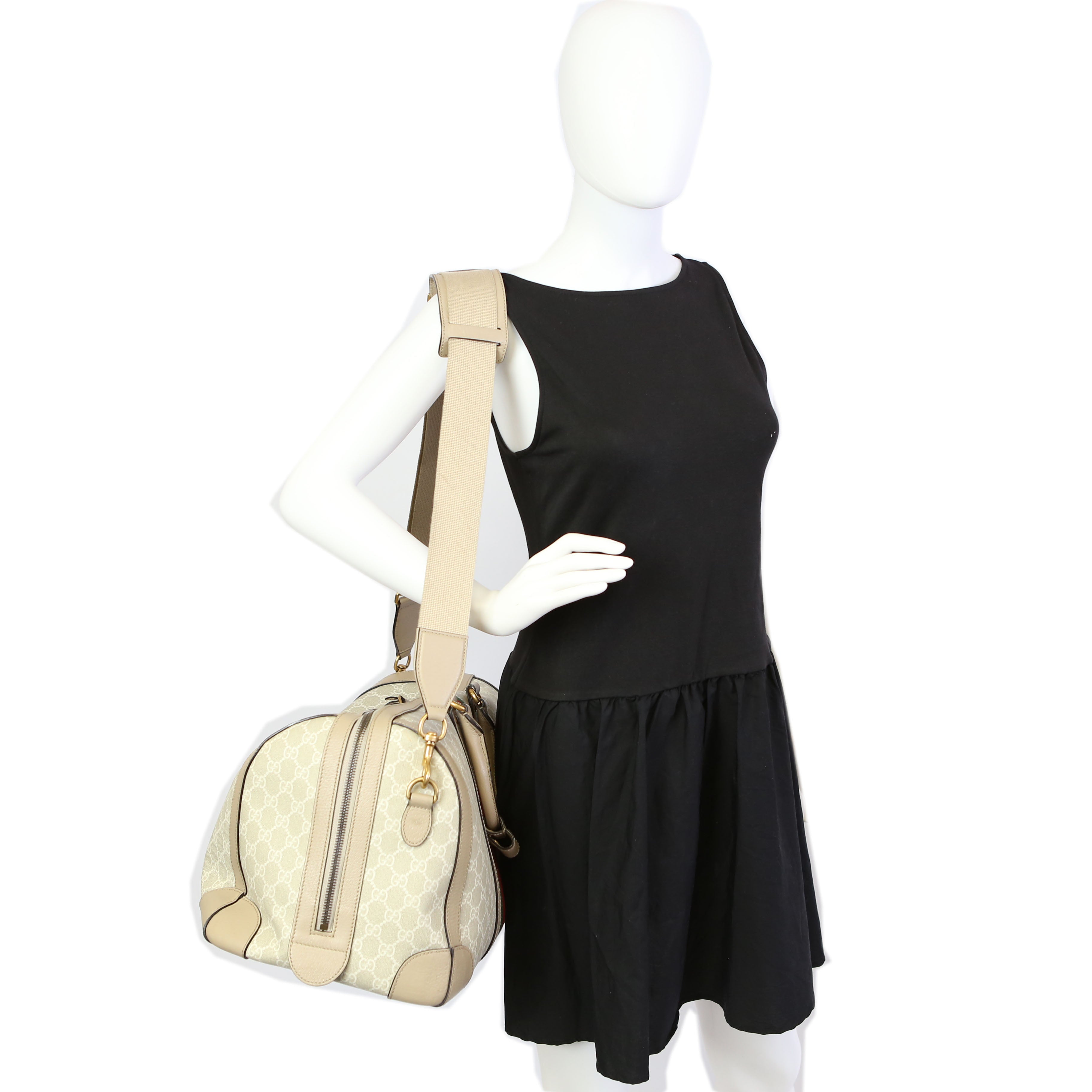 724642 Savoy Medium Duffle